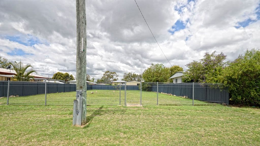 8 Gerard Street, Biloela QLD 4715, Biloela - Thumbnail 3