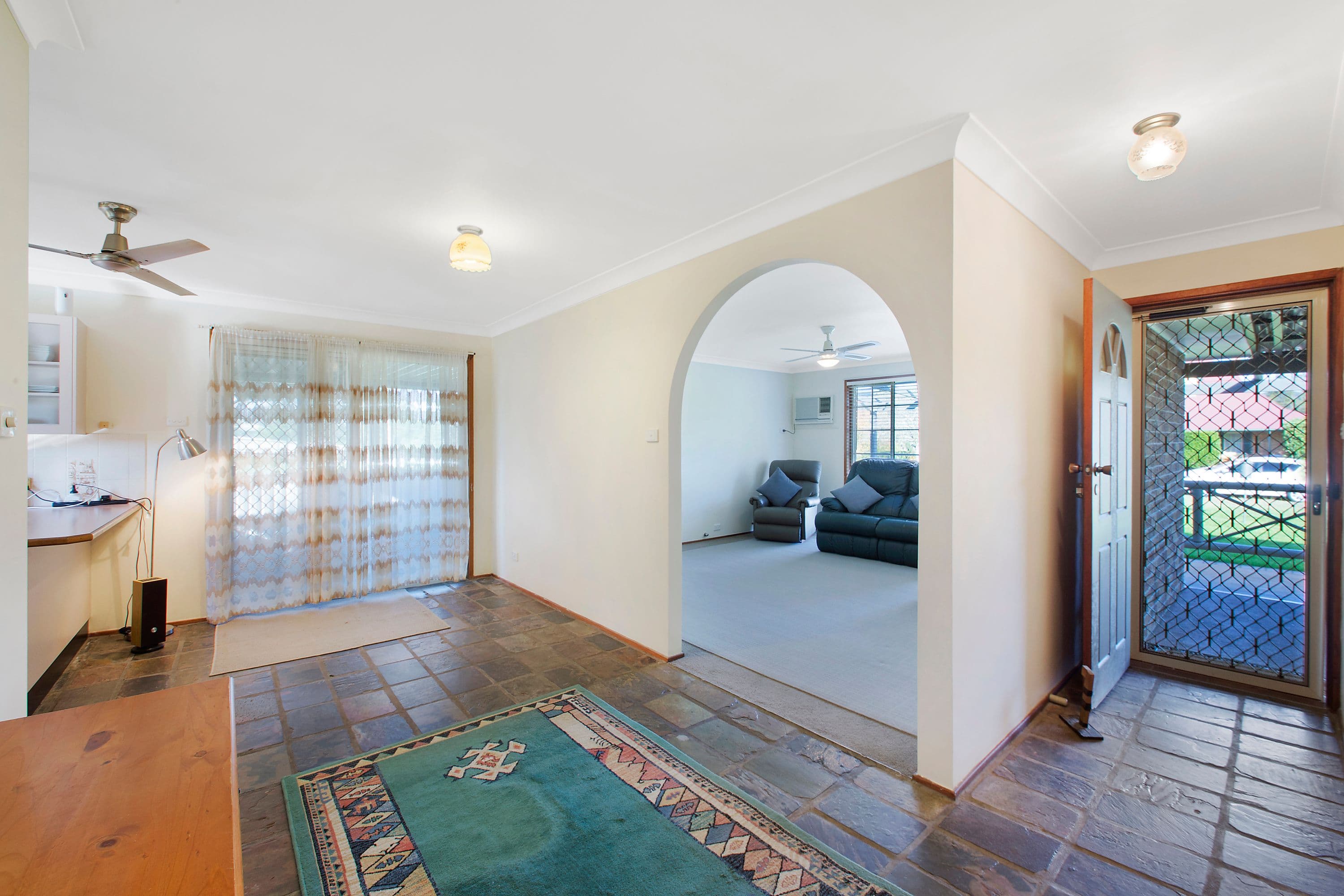 131 King Street, Clarence Town - Thumbnail 5