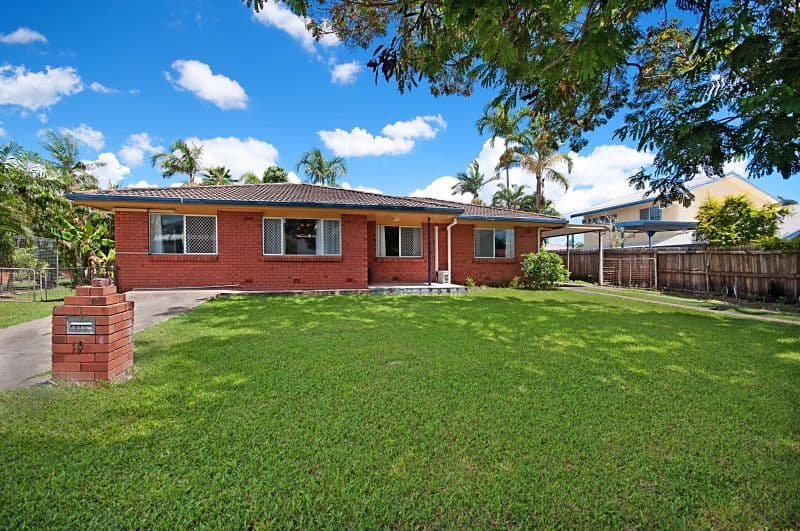 10 Marlynda Avenue, CRANBROOK QLD 4814, Cranbrook - Image 1