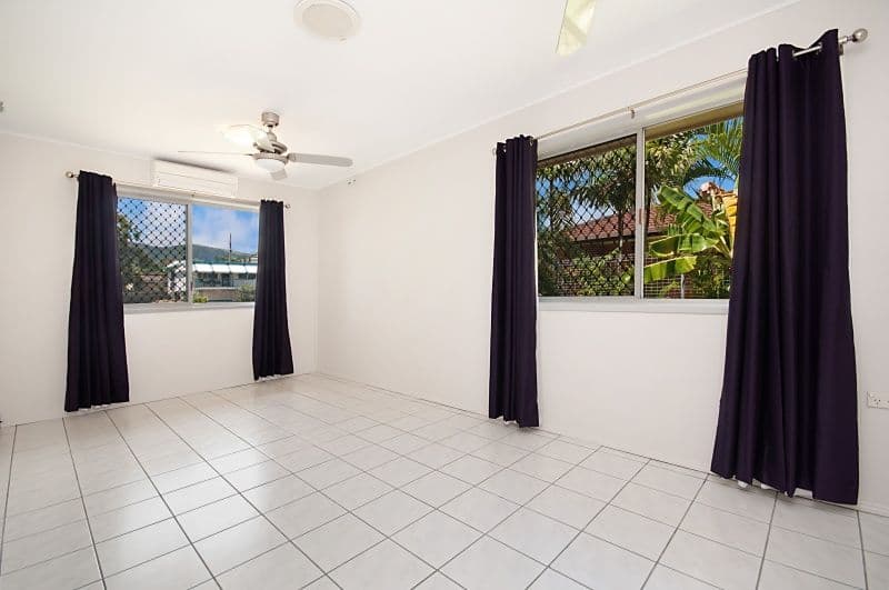 10 Marlynda Avenue, CRANBROOK QLD 4814, Cranbrook - Thumbnail 4