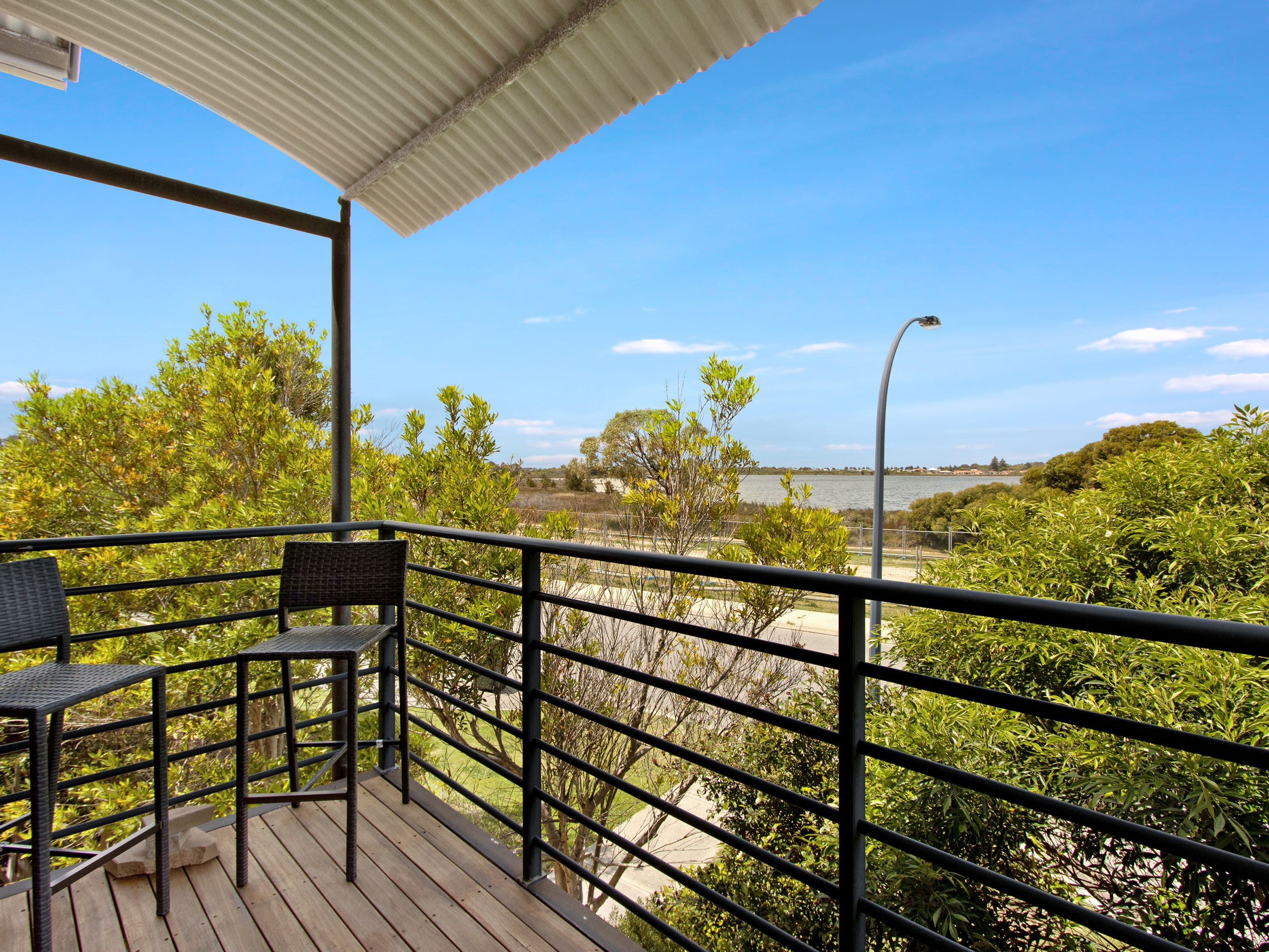 20-22 Lake Street, Rockingham WA 6168, Rockingham - Thumbnail 2