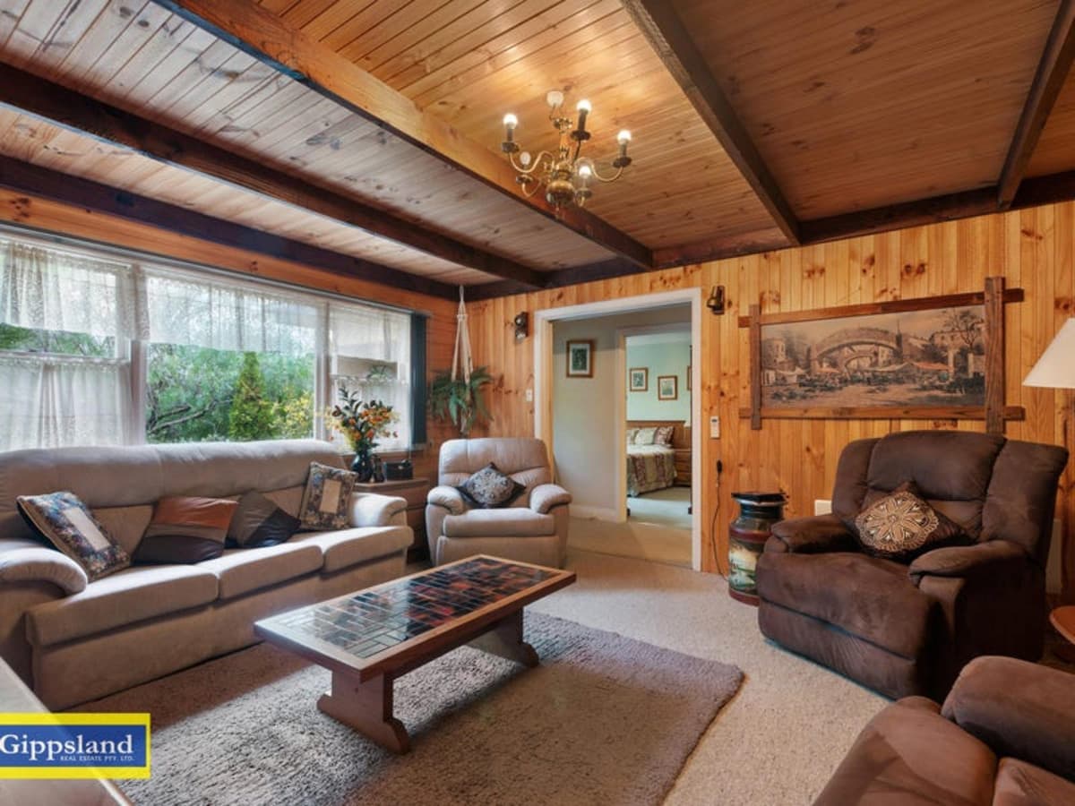 57 Bruce Street, HEYFIELD, Heyfield - Thumbnail 2
