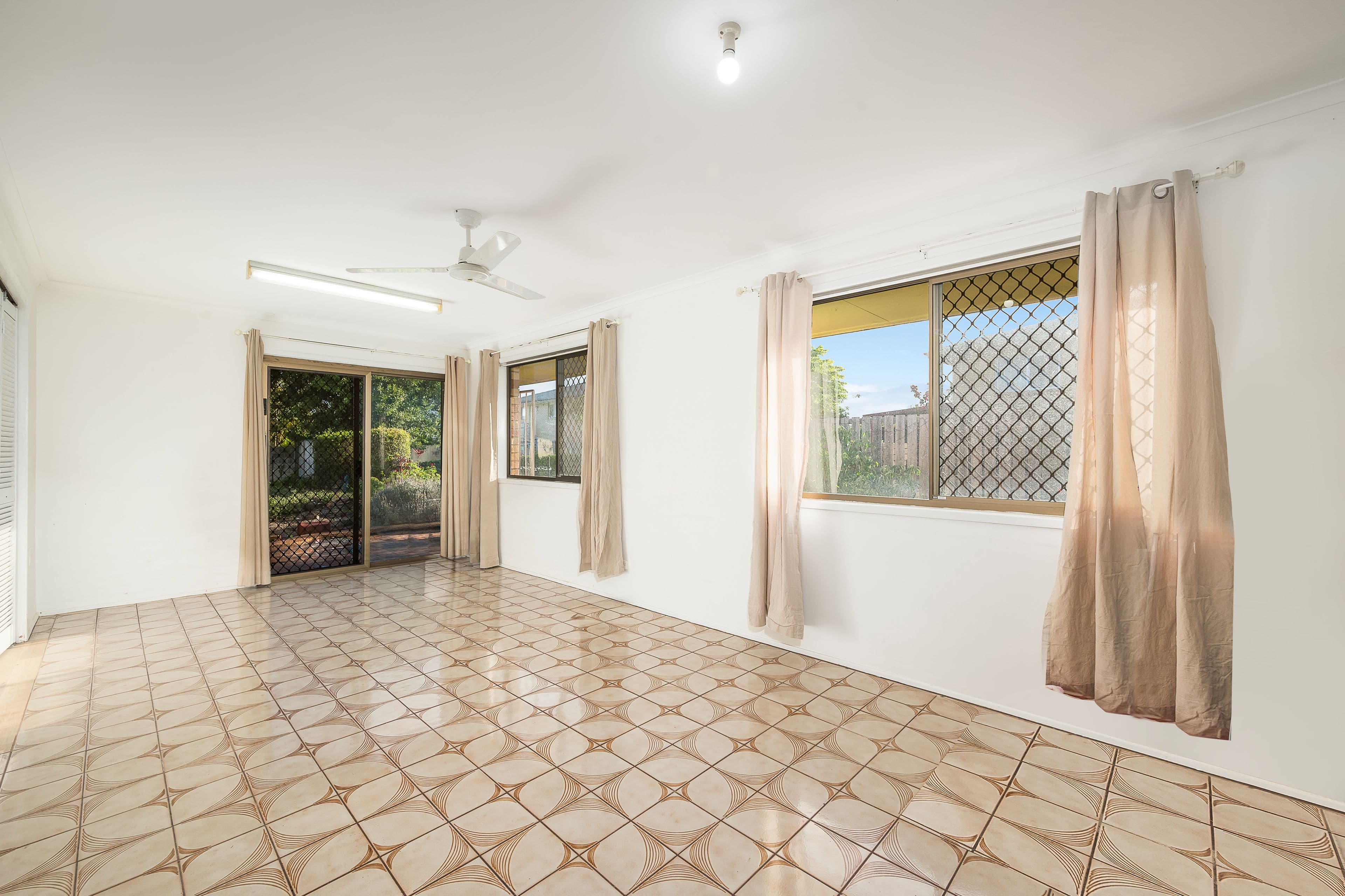 6 Beethoven Street, Strathpine QLD 4500, Strathpine - Thumbnail 4