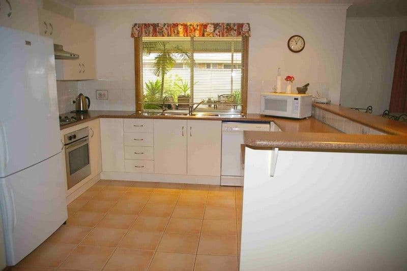 14 Flinders Street, RENMARK SA 5341, Renmark - Thumbnail 2