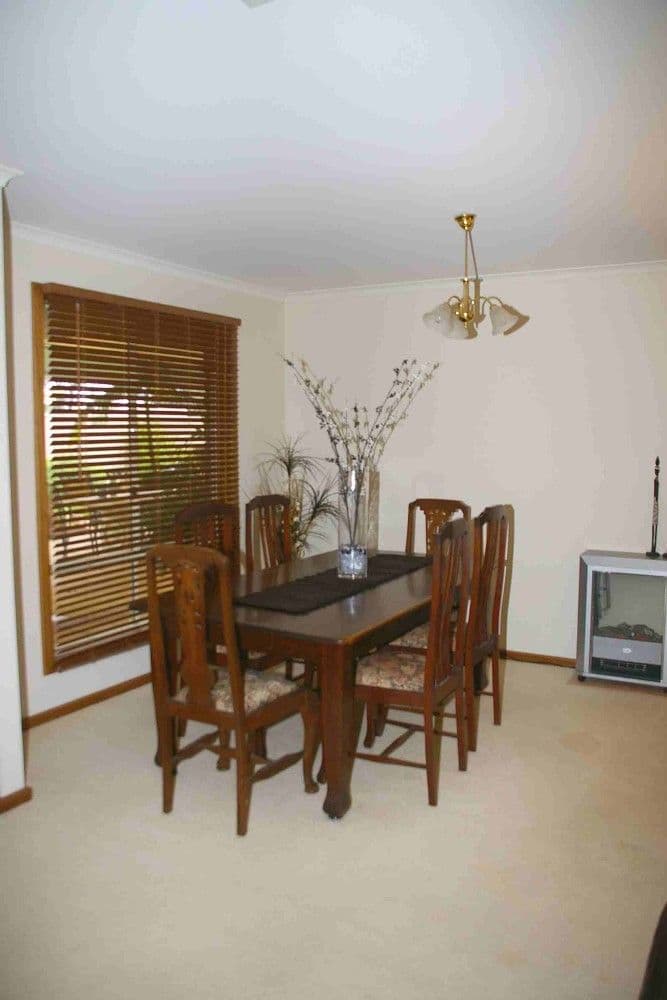 14 Flinders Street, RENMARK SA 5341, Renmark - Thumbnail 3