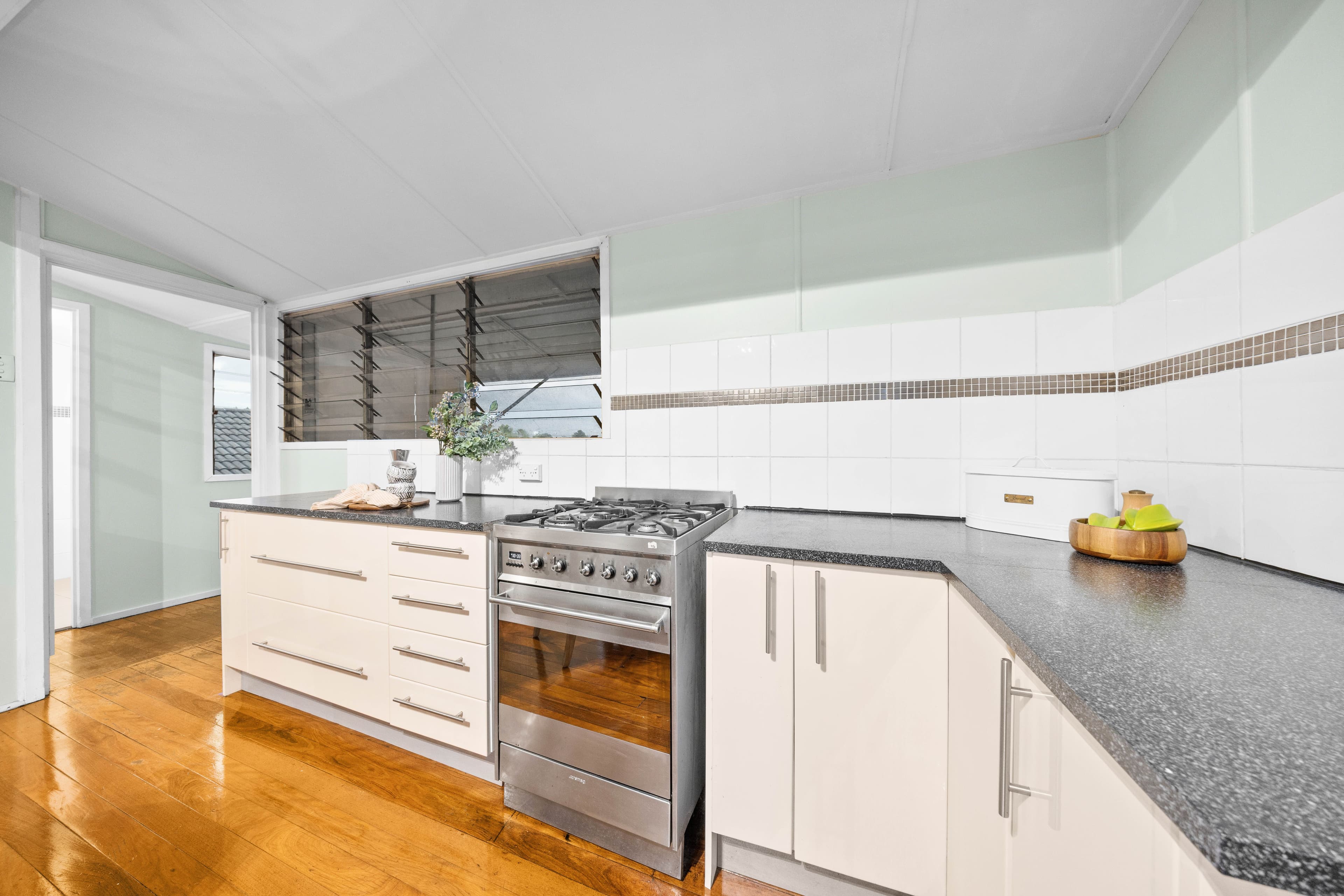 19 Jutland Street, Oxley QLD 4075, Oxley - Thumbnail 8
