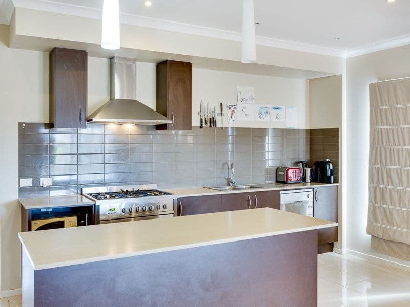 11 Valentina Drive, Bacchus Marsh - Thumbnail 4