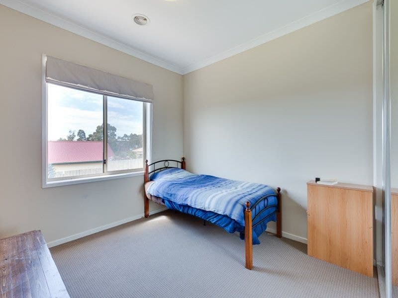 11 Valentina Drive, Bacchus Marsh - Thumbnail 6