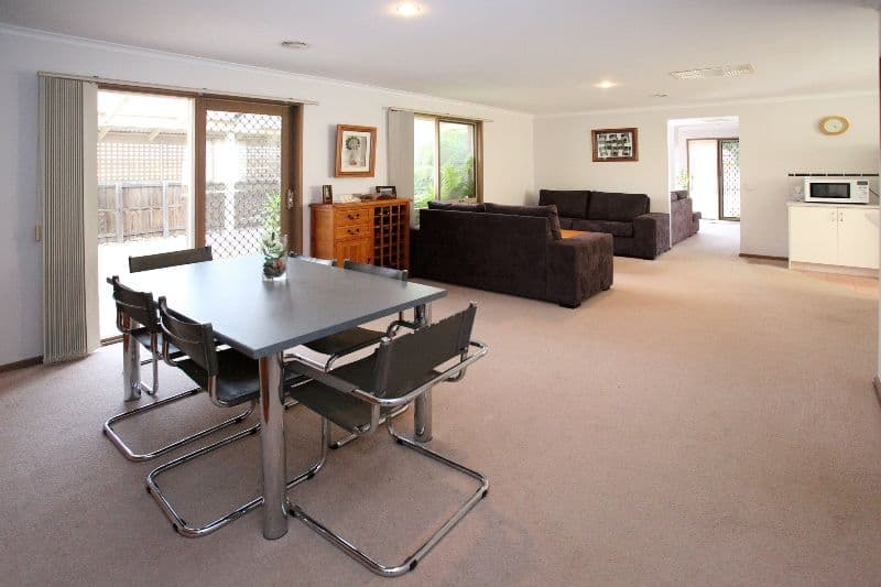 6 Sandleford Way, HOPPERS CROSSING VIC 3029, Hoppers Crossing - Thumbnail 4
