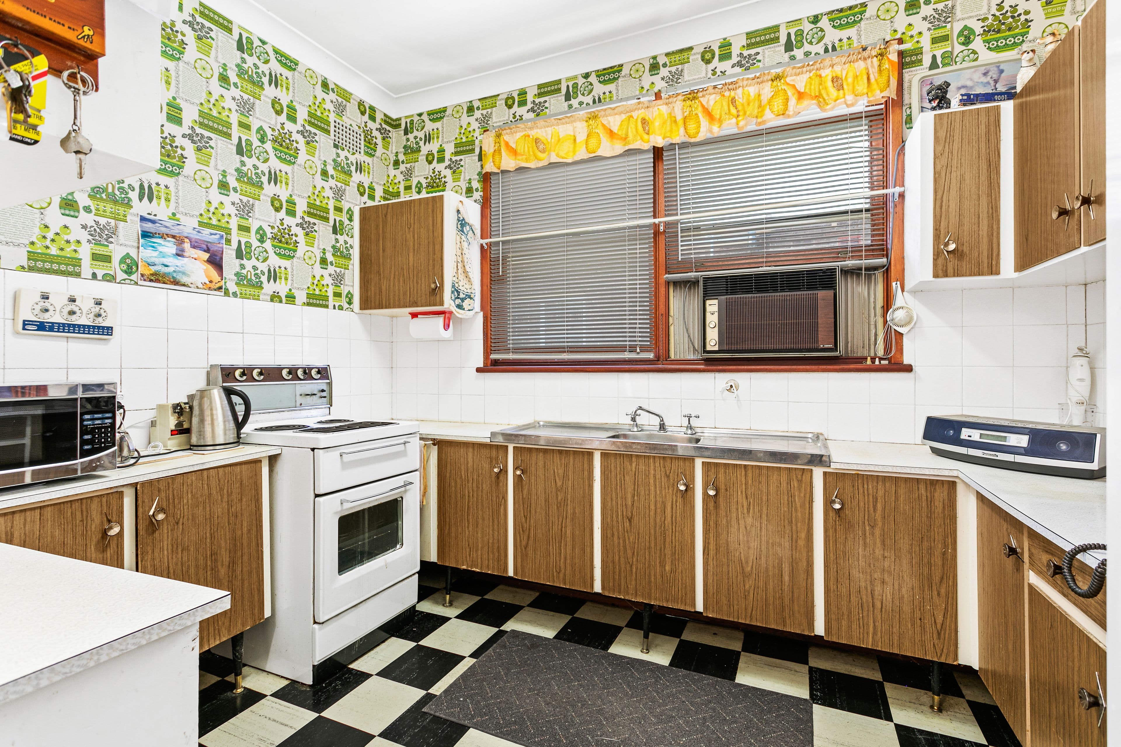 13 Rosemont Avenue, Mortdale NSW 2223, Mortdale - Thumbnail 6