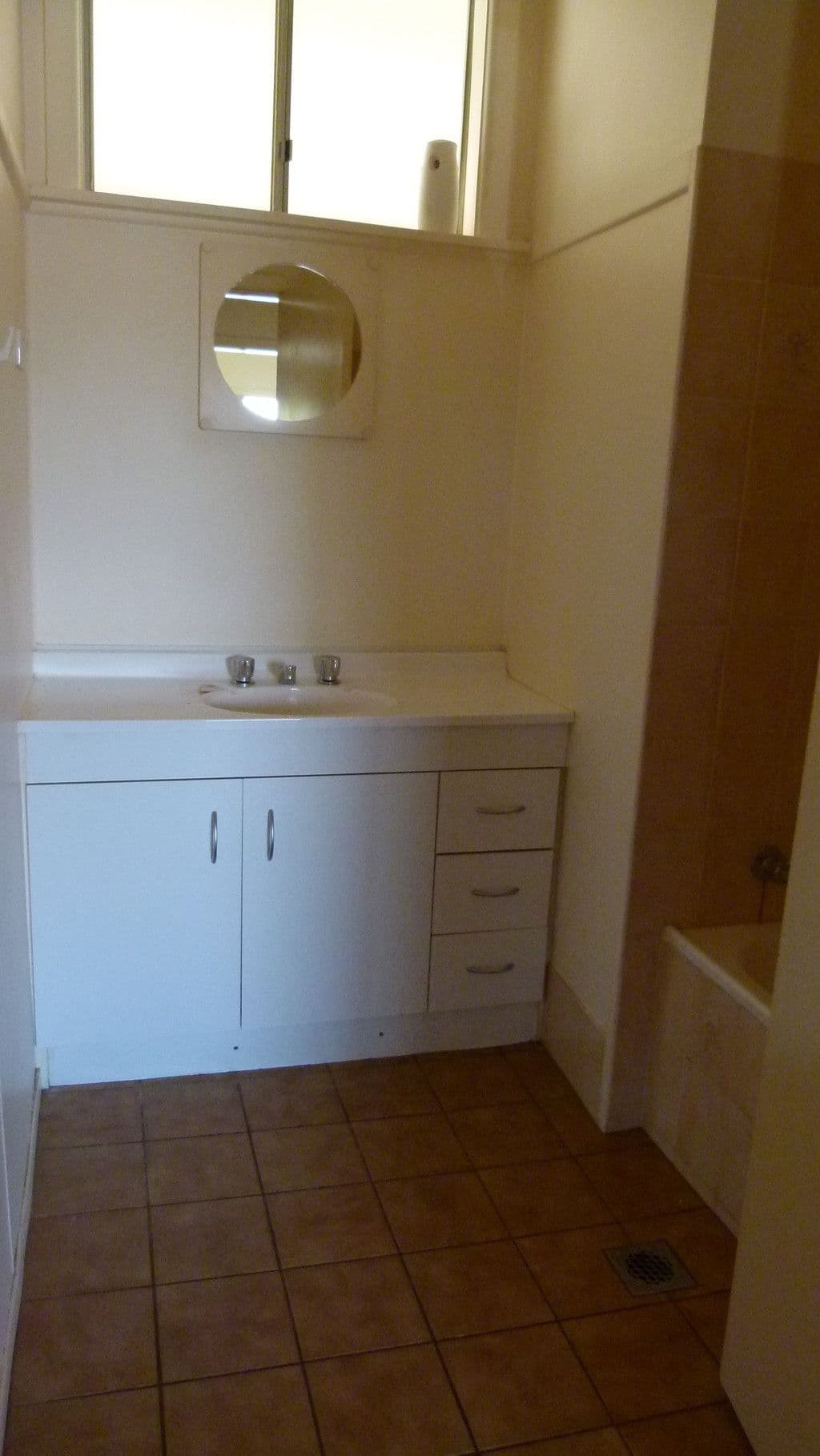 132 Farnell Street, Forbes - Thumbnail 8