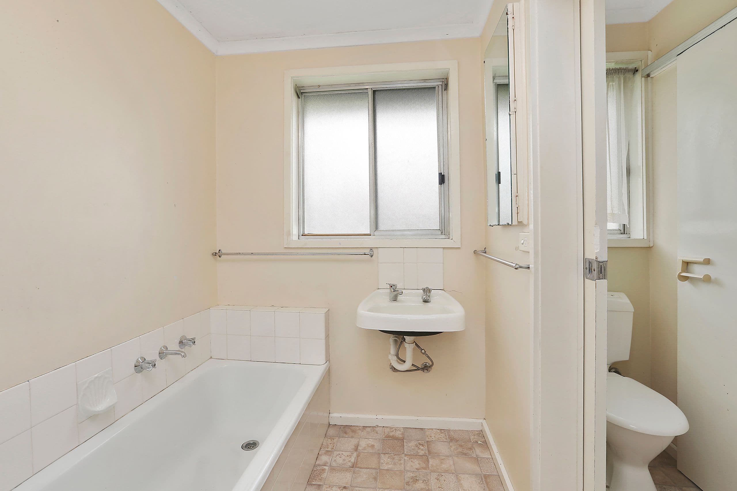 102 Purnell Road, Corio VIC 3214, Corio - Thumbnail 5