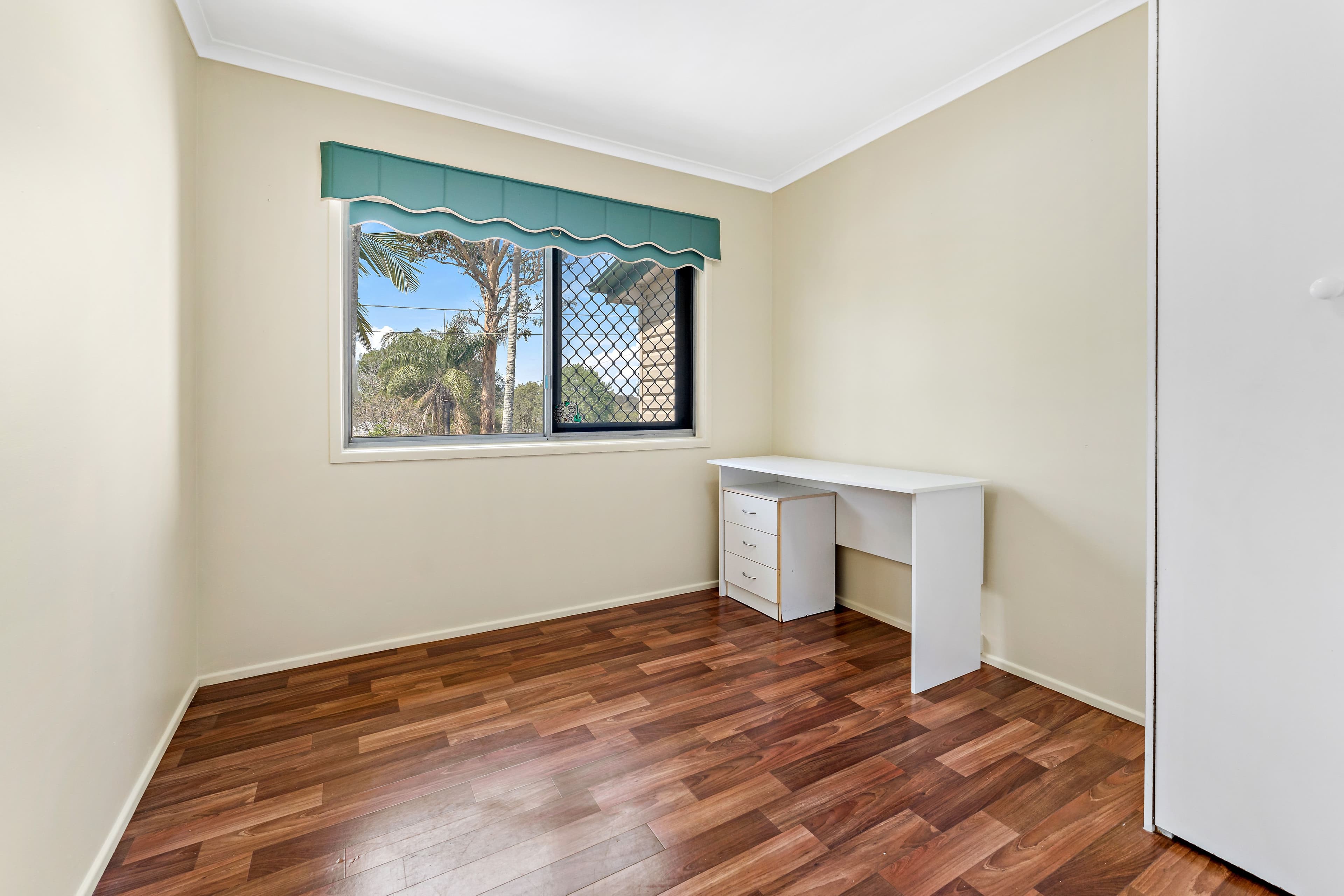 98 Mayes Avenue, Kingston QLD 4114, Kingston - Thumbnail 8