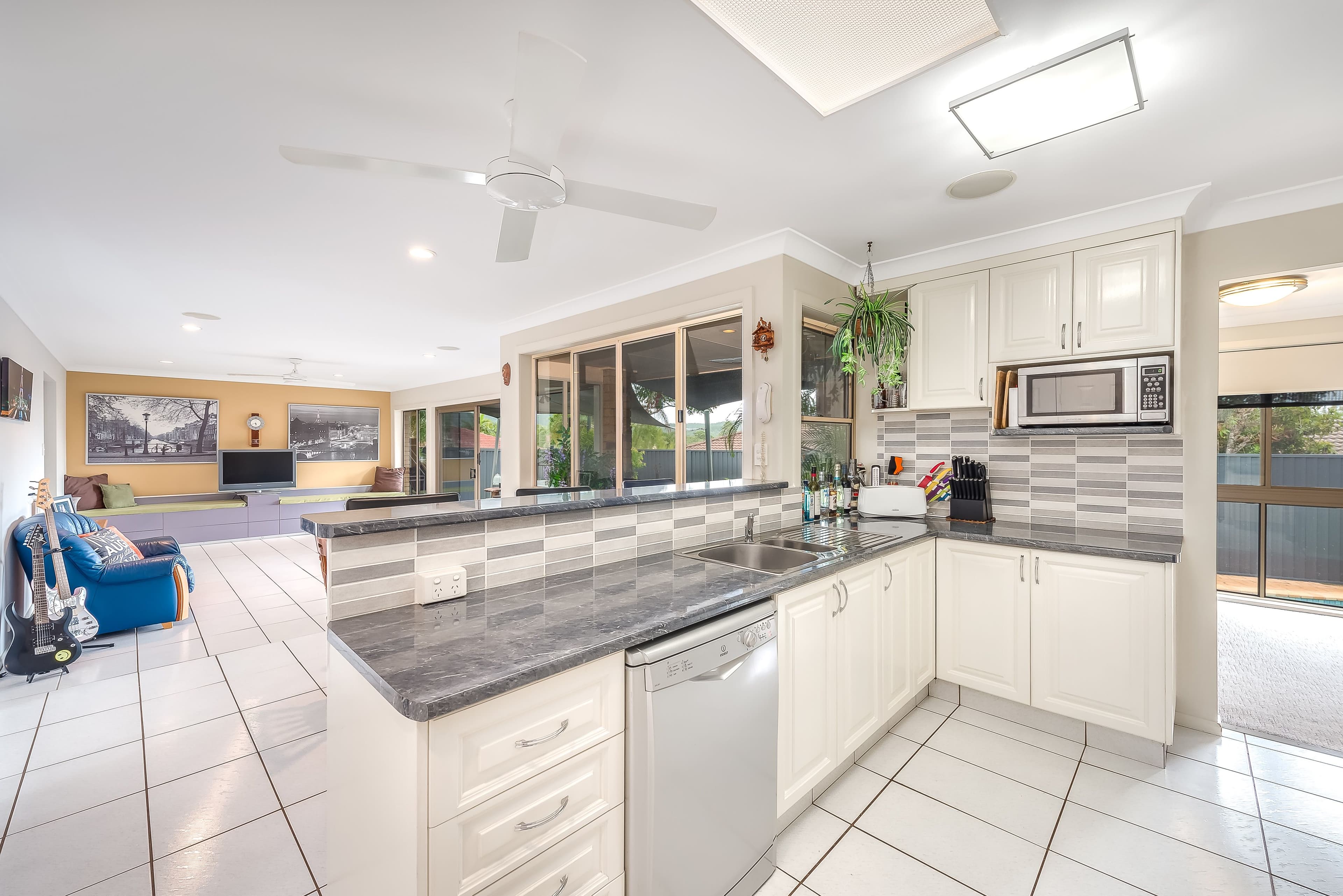 70 Teasdale Drive, Nerang QLD 4211, Nerang - Thumbnail 4