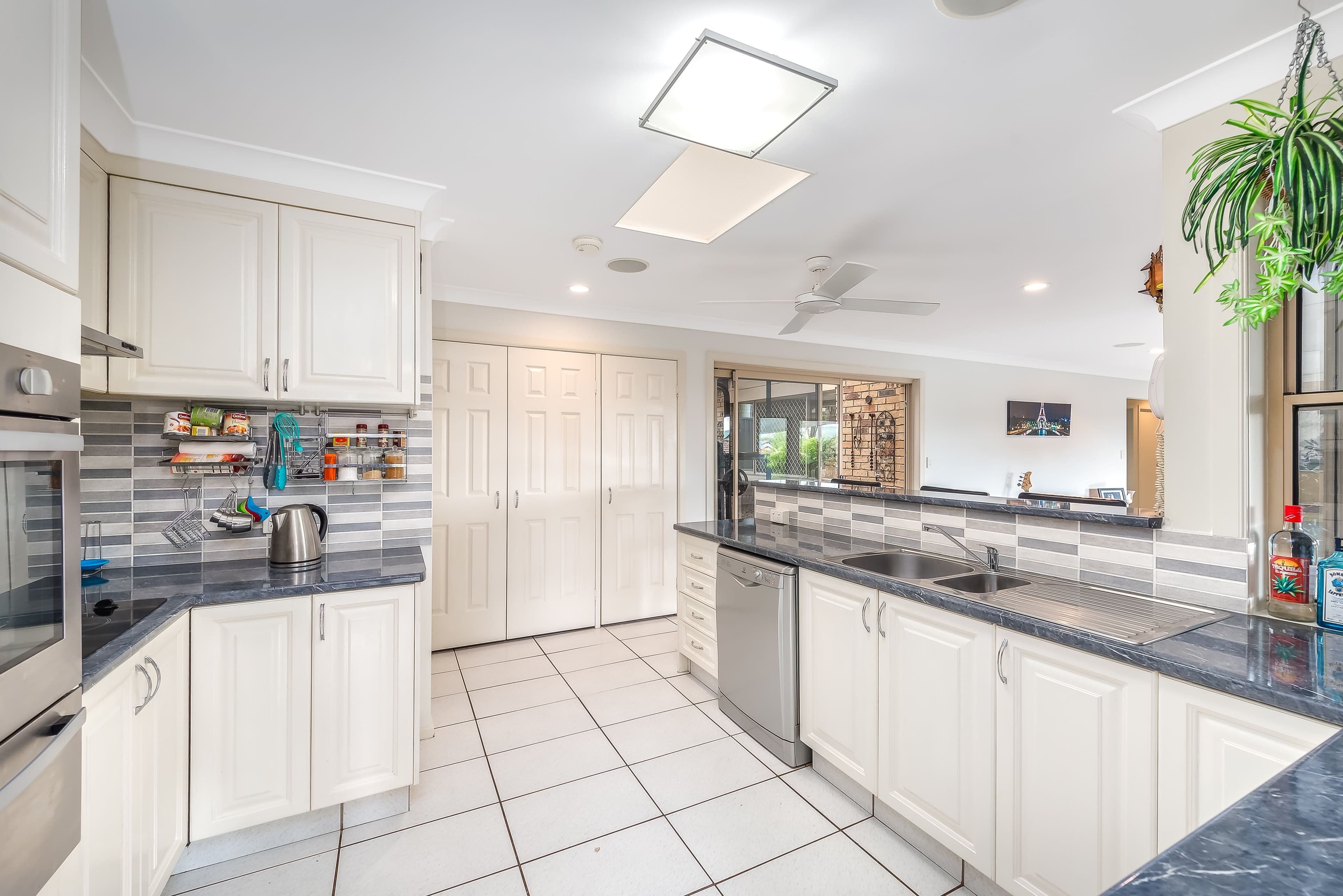 70 Teasdale Drive, Nerang QLD 4211, Nerang - Thumbnail 5