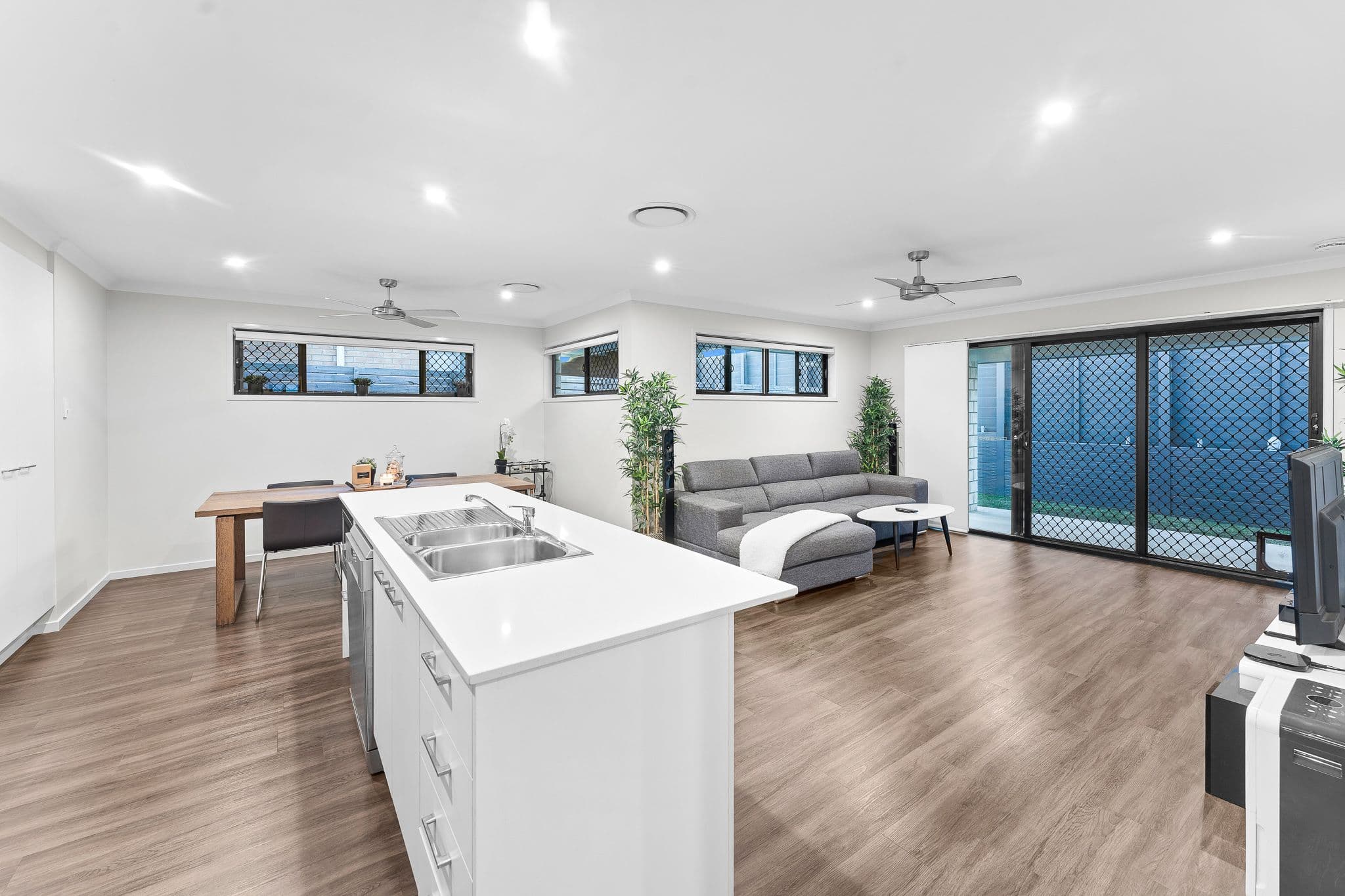 17 Attenborough Circuit, North Lakes QLD 4509, North Lakes - Thumbnail 3