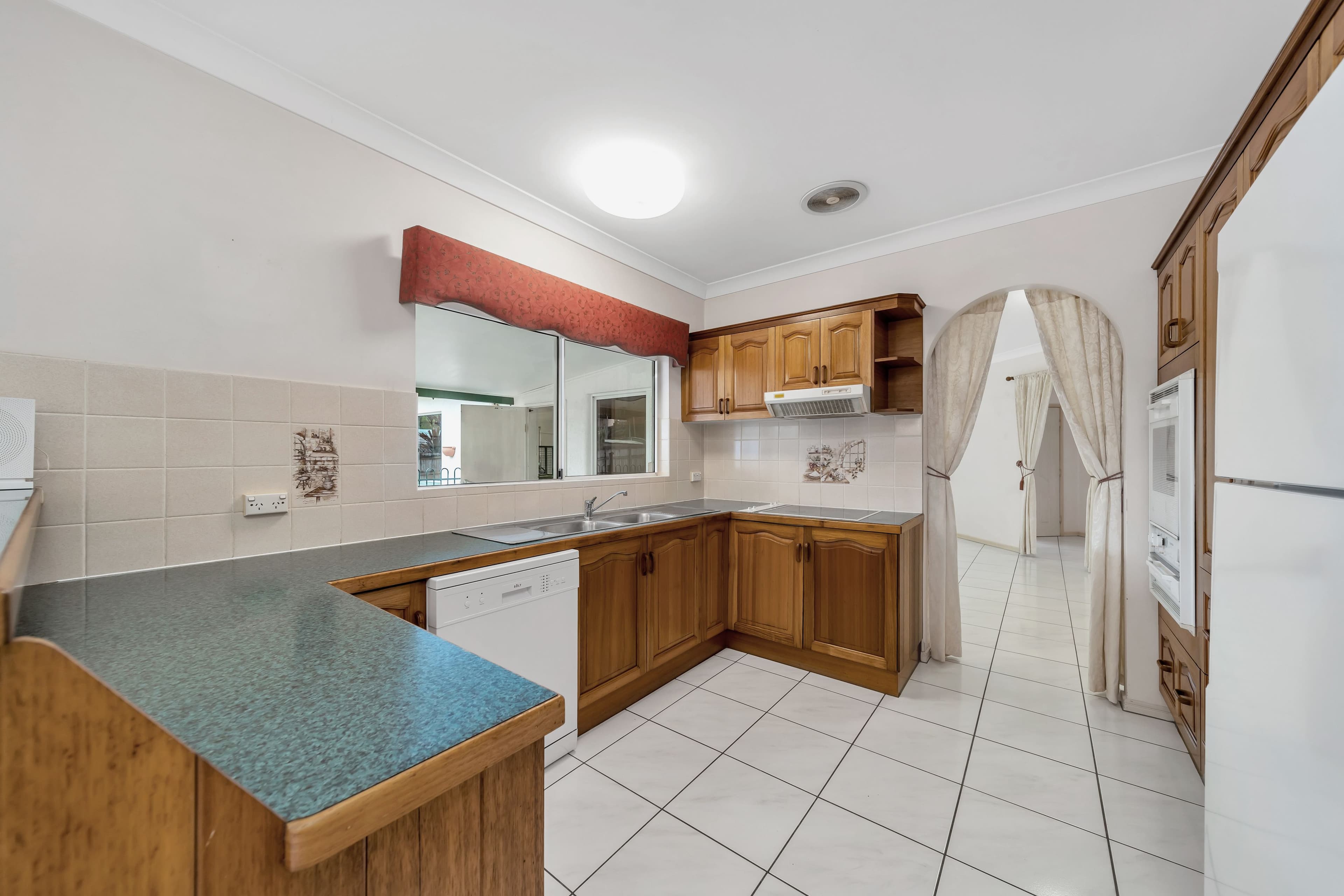 232 Robert Road, Bentley Park QLD 4869, Bentley Park - Thumbnail 6