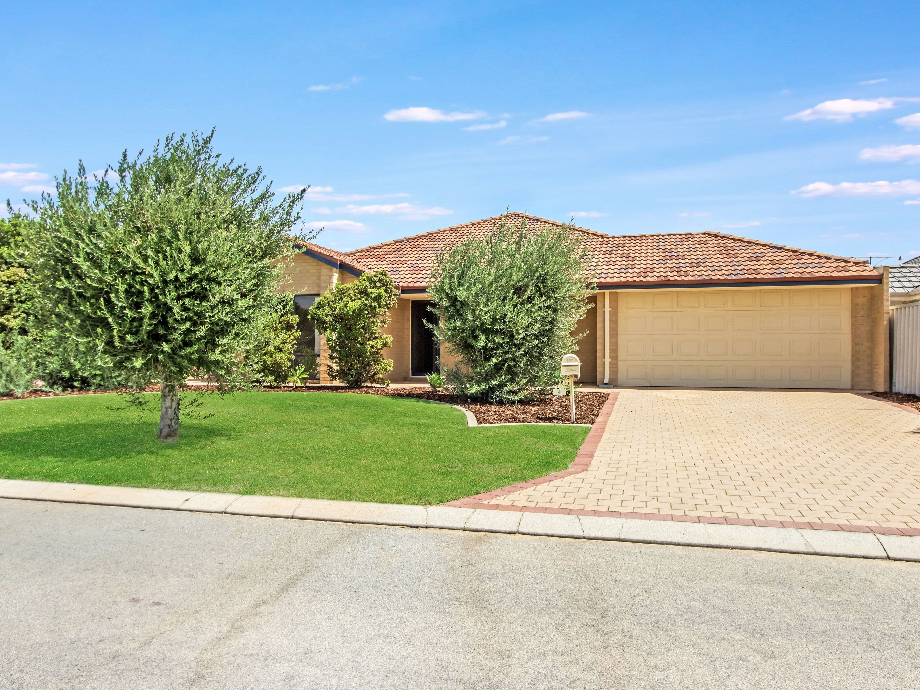 4 Liechardt Loop, Rockingham WA 6168, Rockingham - Image 1