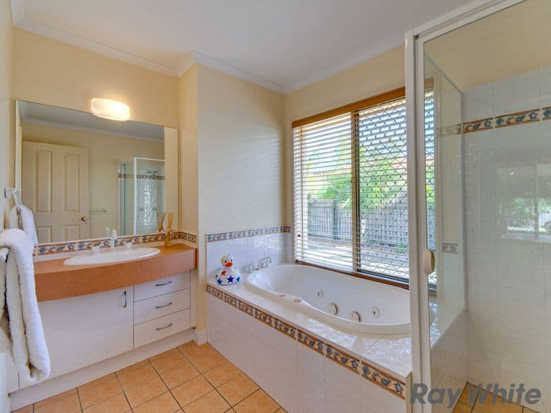89 Kirralee Crescent, UPPER KEDRON QLD 4055, Upper Kedron - Thumbnail 8