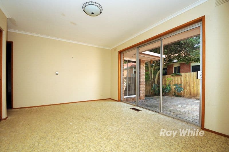 35 Greenways Road, GLEN WAVERLEY VIC 3150, Glen Waverley - Thumbnail 7