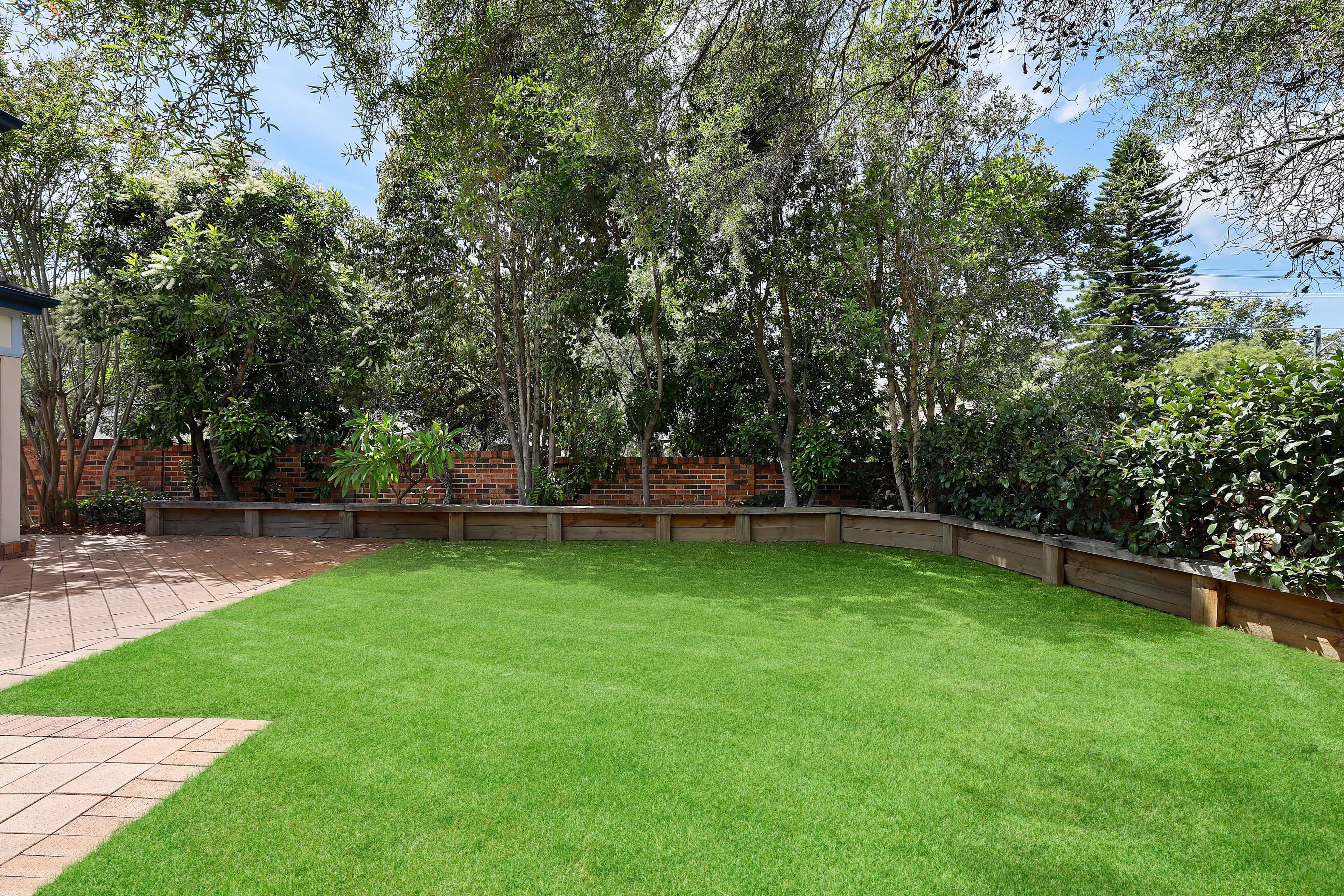 22 Edinburgh Road, Willoughby - Thumbnail 2