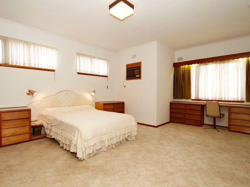 21 Hobart Road, HENLEY BEACH SOUTH SA 5022, Henley Beach South - Thumbnail 3