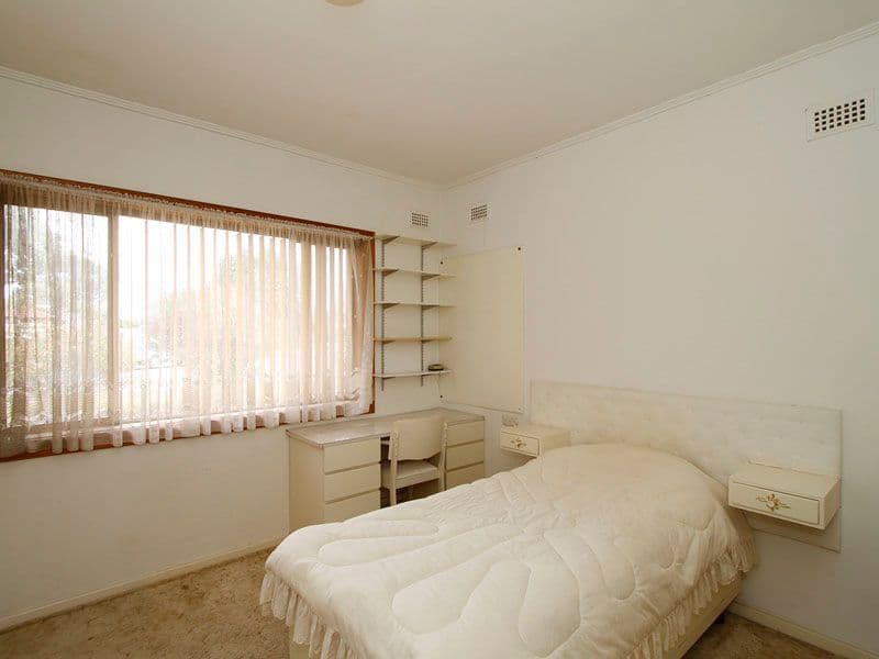 21 Hobart Road, HENLEY BEACH SOUTH SA 5022, Henley Beach South - Thumbnail 4