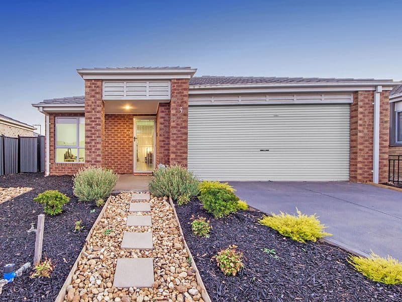 9 Gale Avenue, TARNEIT VIC 3029, Tarneit - Image 1