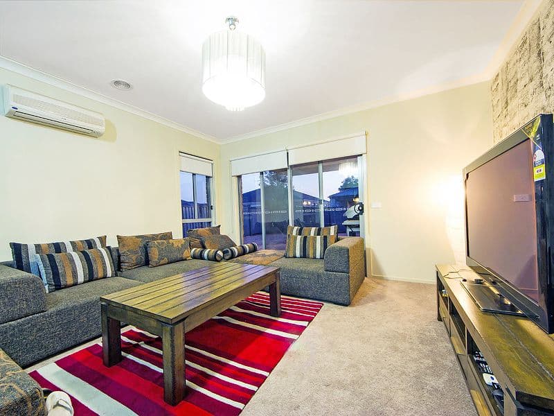 9 Gale Avenue, TARNEIT VIC 3029, Tarneit - Thumbnail 2