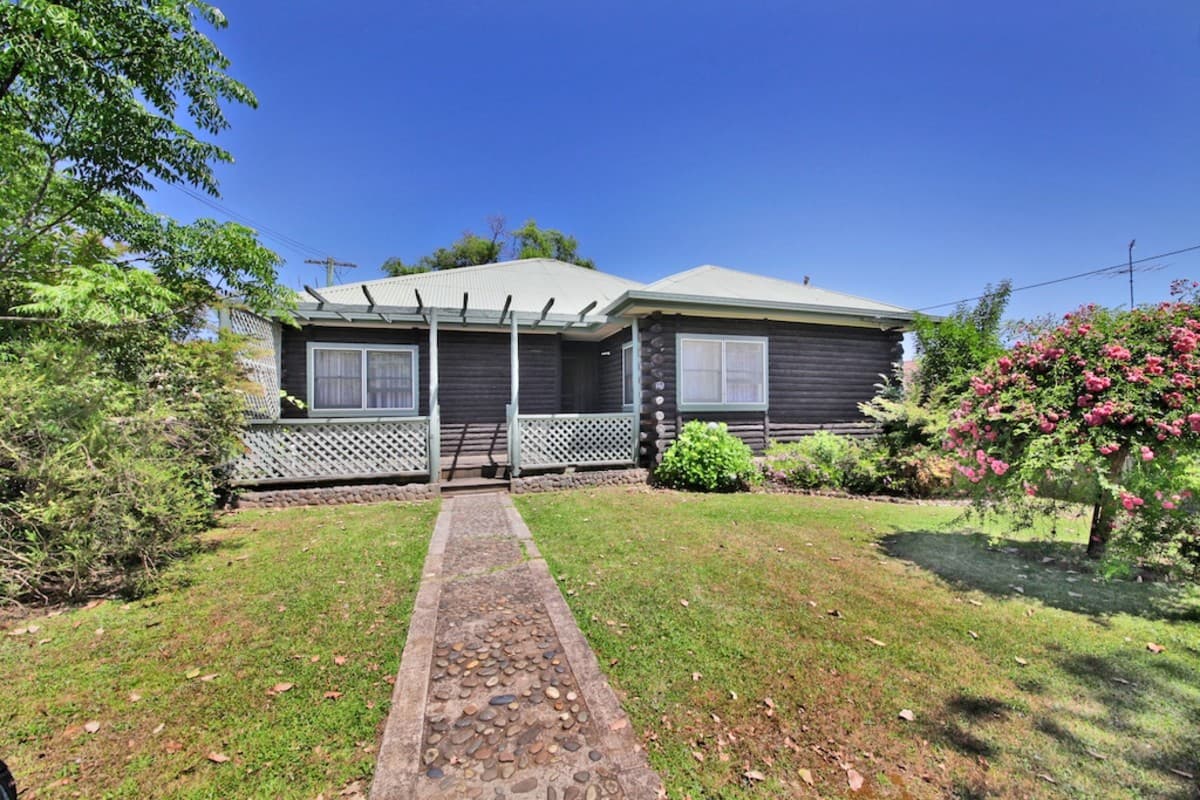 49 Carlton Road, THIRLMERE, Thirlmere - Thumbnail 3