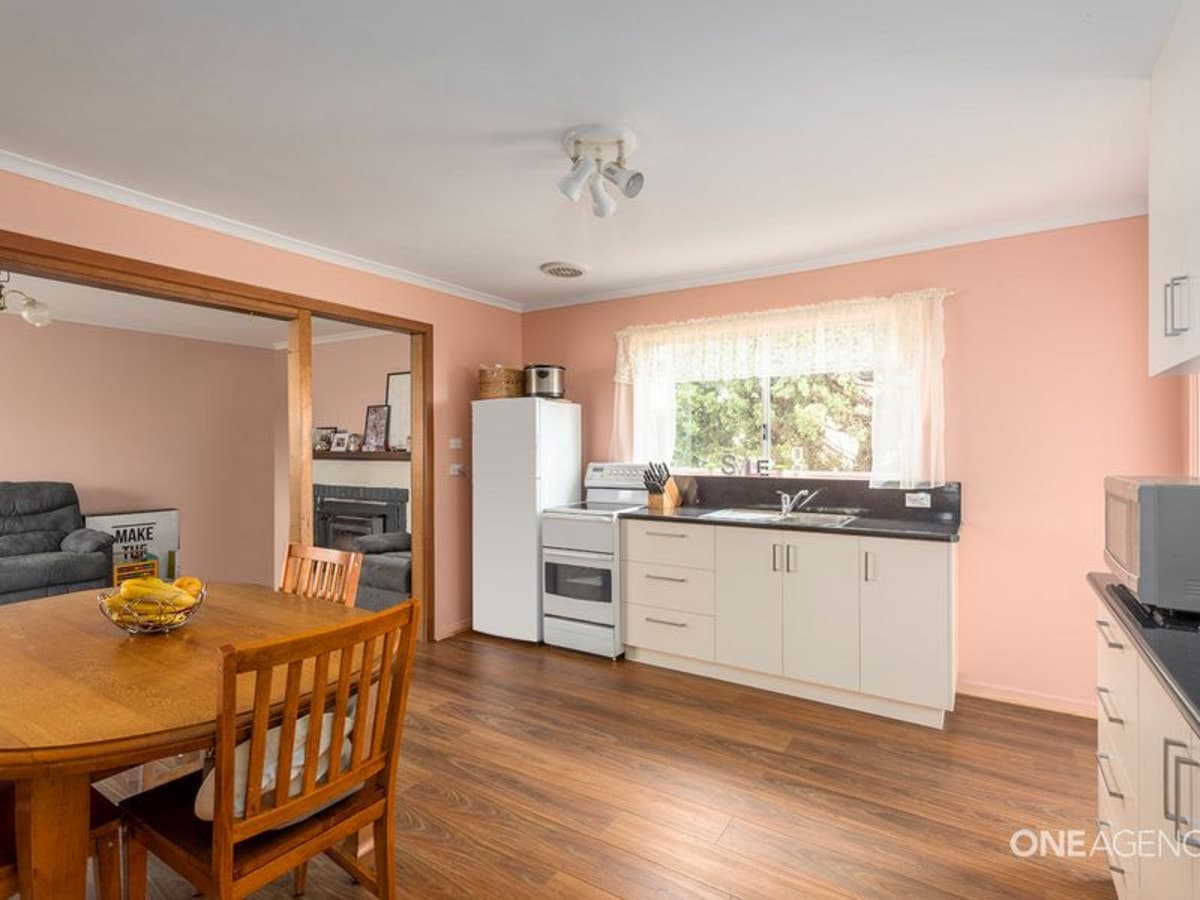 7 Cabot Street, Acton, Acton - Thumbnail 4