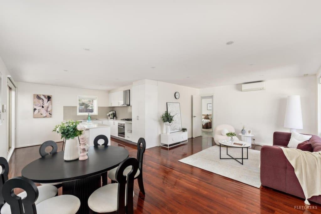 3 Oxford Drive, Bundoora - Thumbnail 2