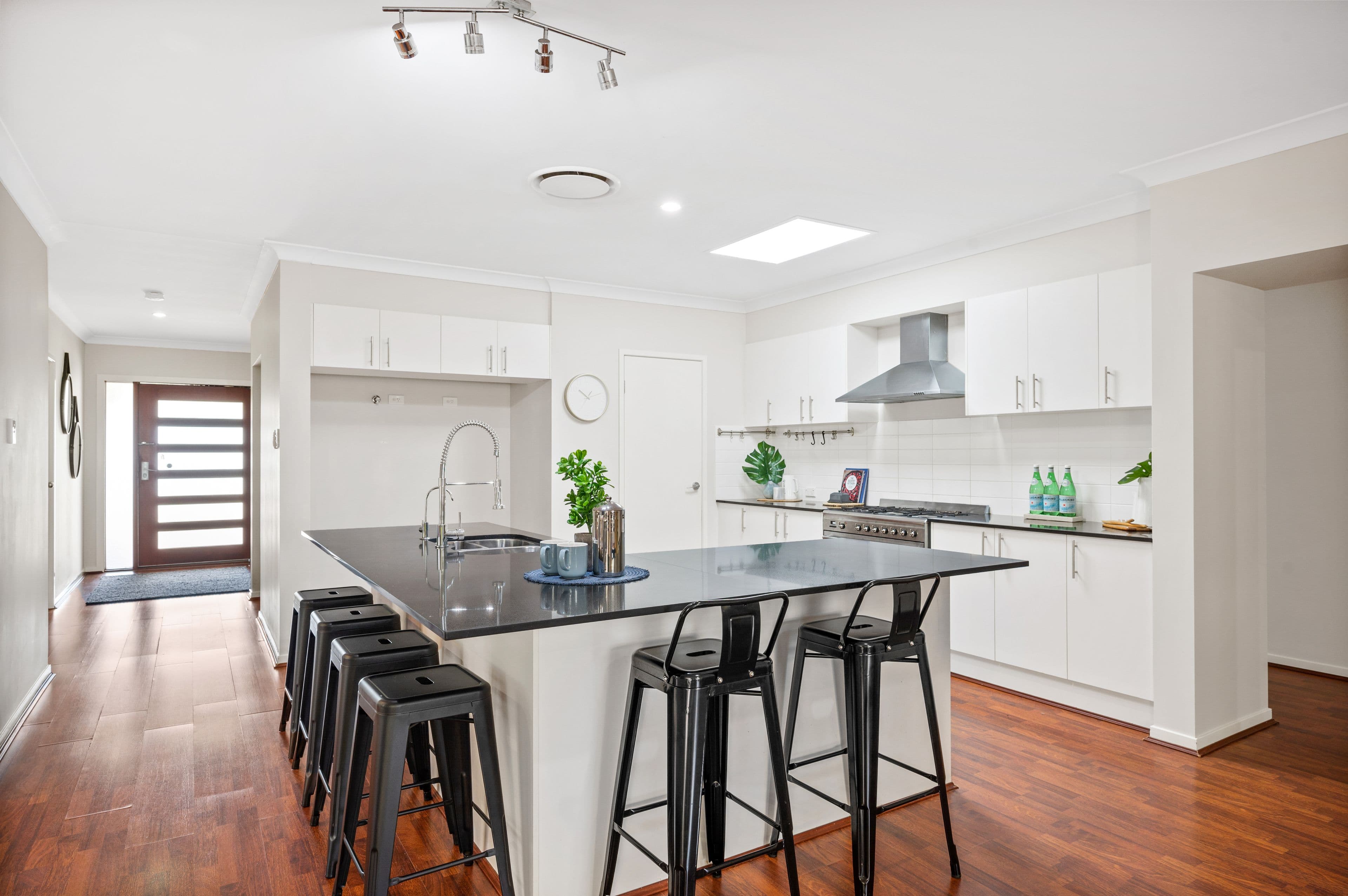 17 ODonnell Street, Augustine Heights QLD 4300, Augustine Heights - Thumbnail 2