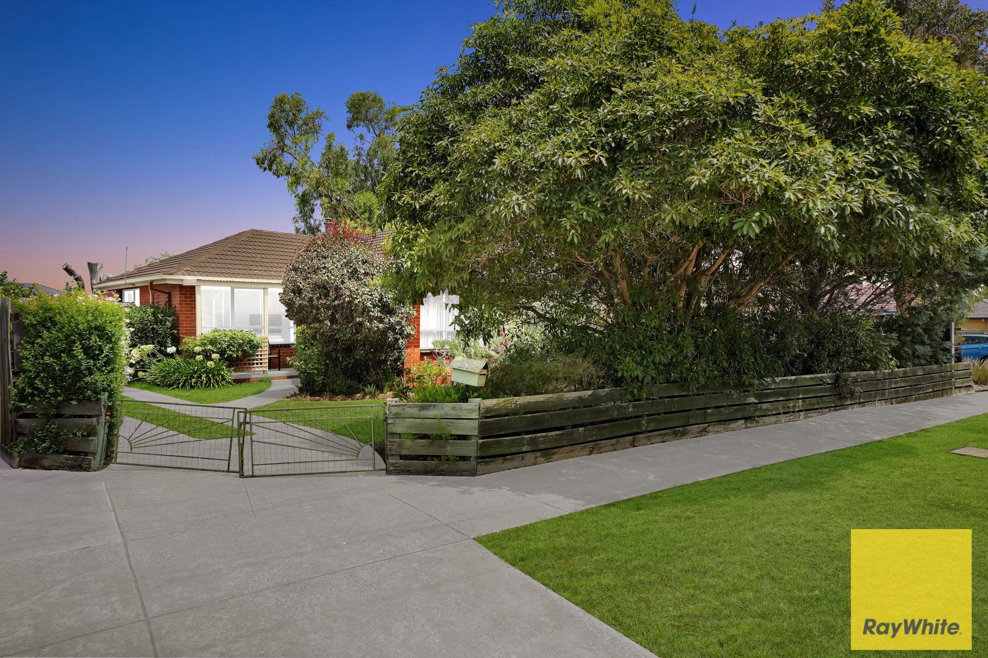 9 Swan Street, Melton VIC 3337, Melton - Thumbnail 2
