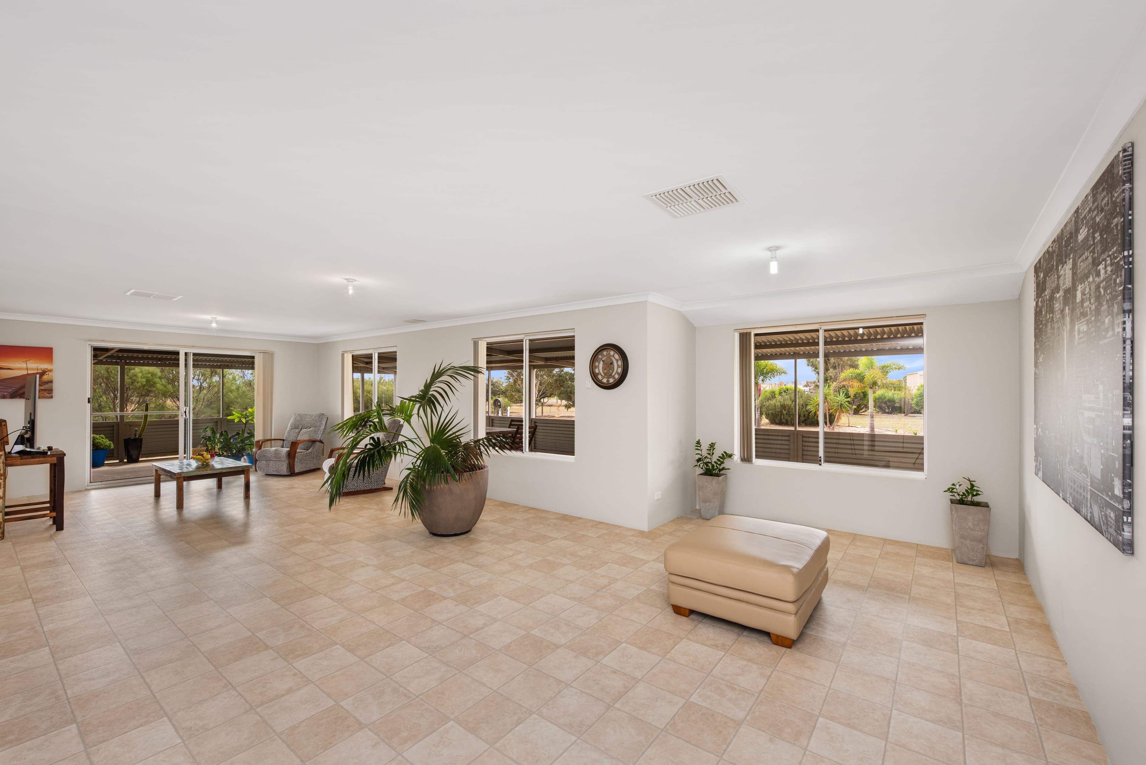 44 Dressage Circle, Deepdale WA 6532, Deepdale - Thumbnail 7