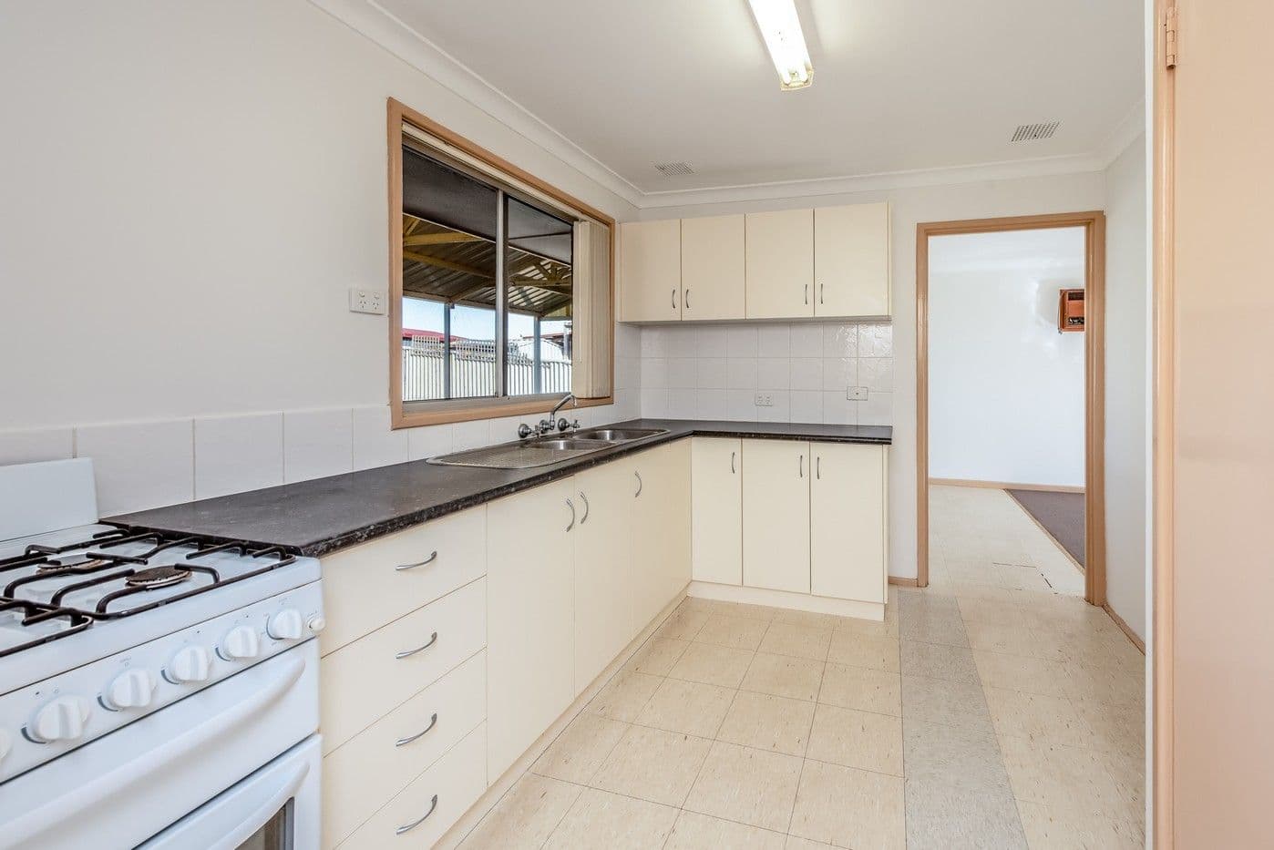29 Church Street, Dongara WA 6525, Dongara - Thumbnail 3