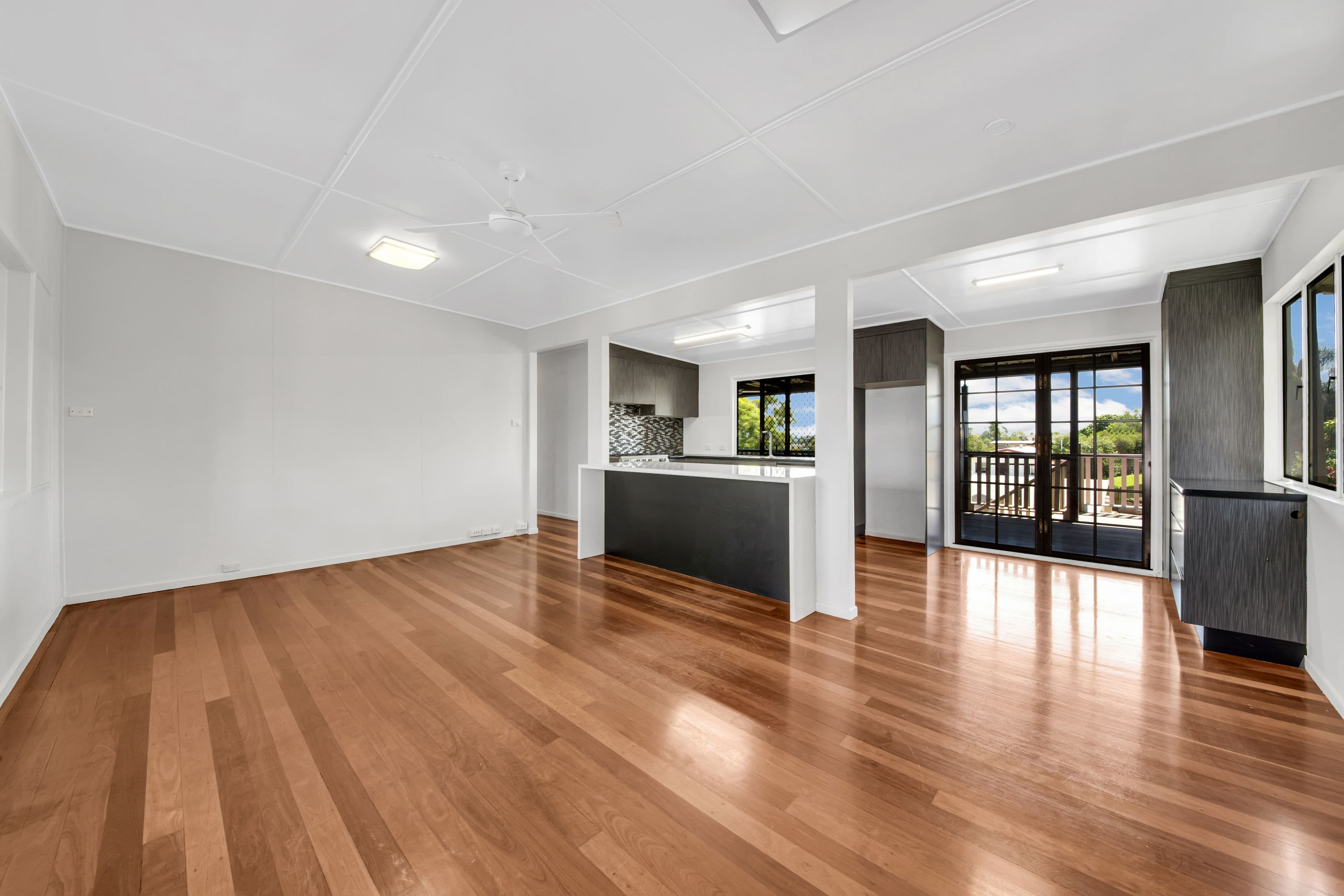 4 Hetherington Street, West Gladstone QLD 4680, West Gladstone - Thumbnail 2