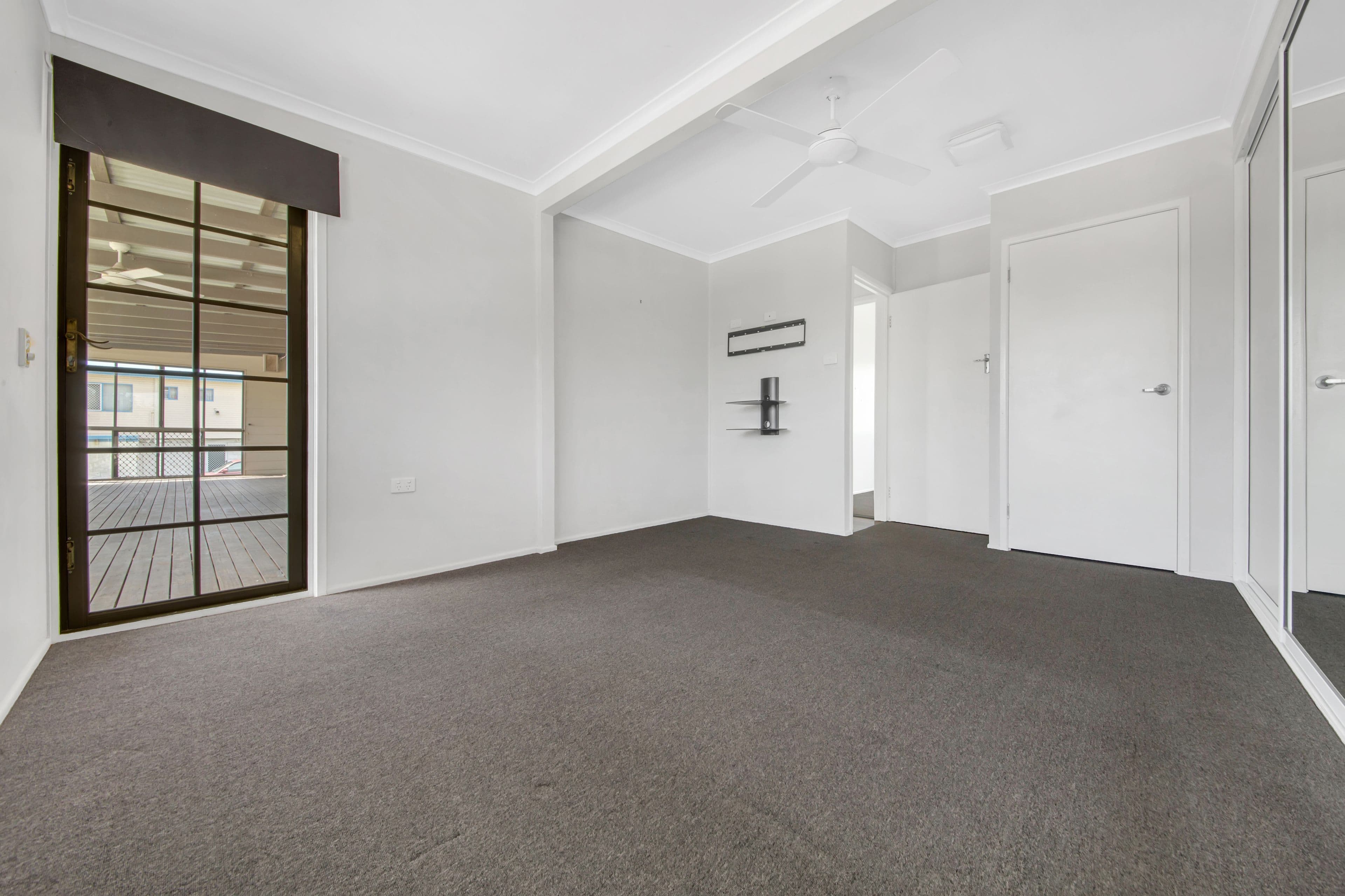 4 Hetherington Street, West Gladstone QLD 4680, West Gladstone - Thumbnail 4