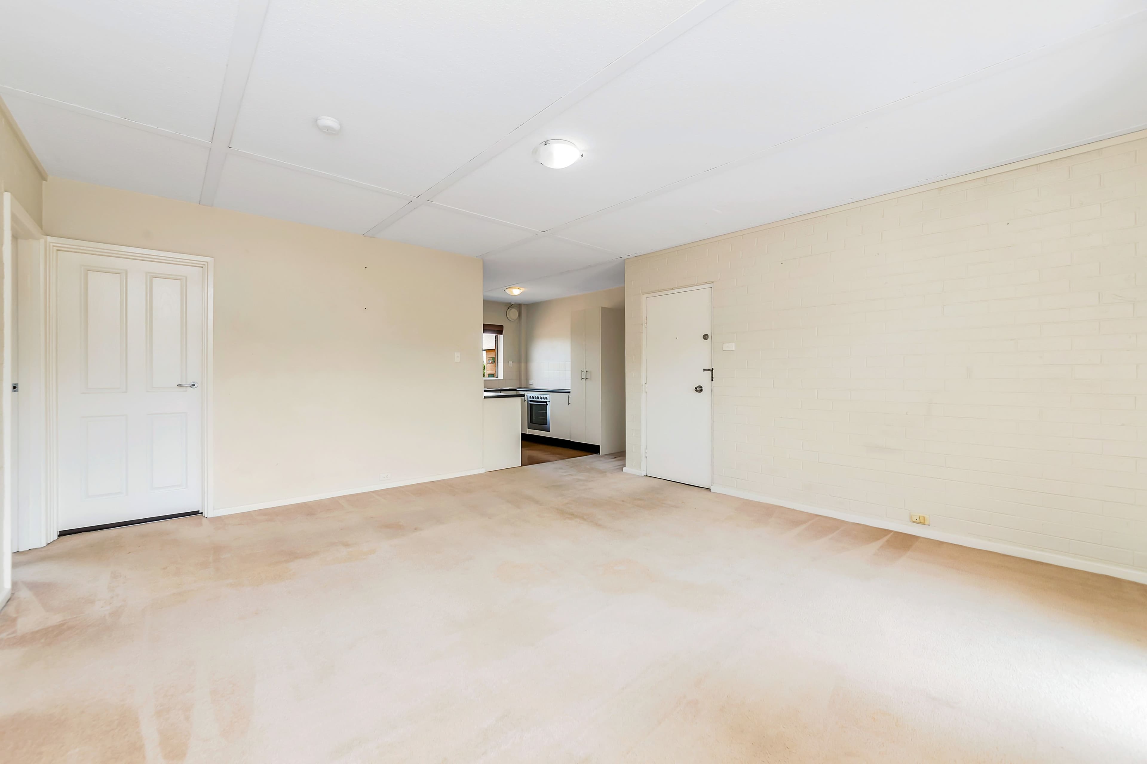18 Booth Street, Queanbeyan East NSW 2620, Queanbeyan East - Thumbnail 3
