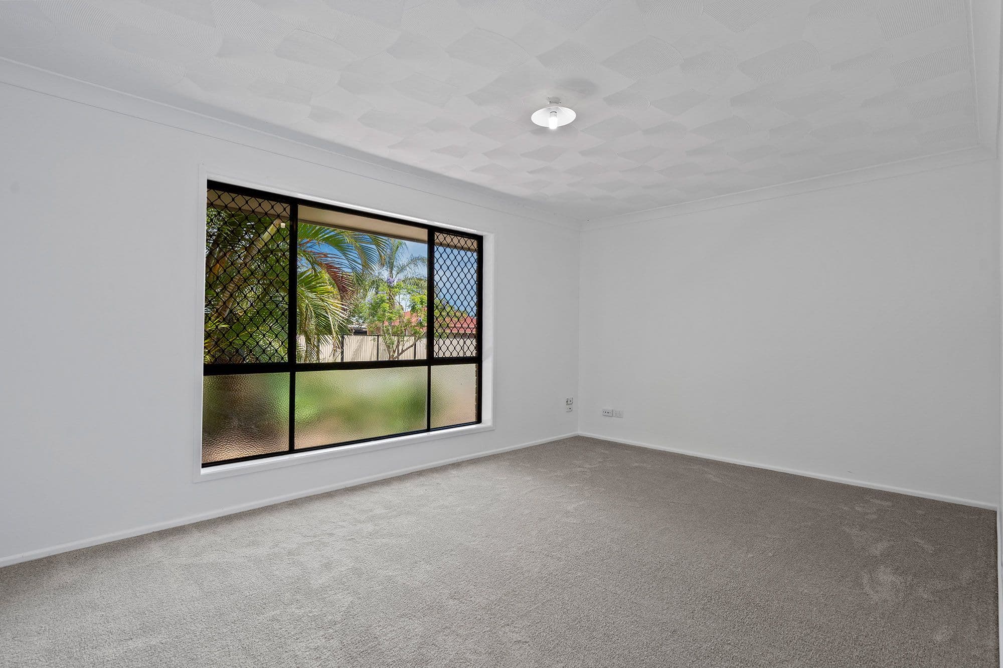 1 Hanlon Street, Tanah Merah QLD 4128, Tanah Merah - Thumbnail 3