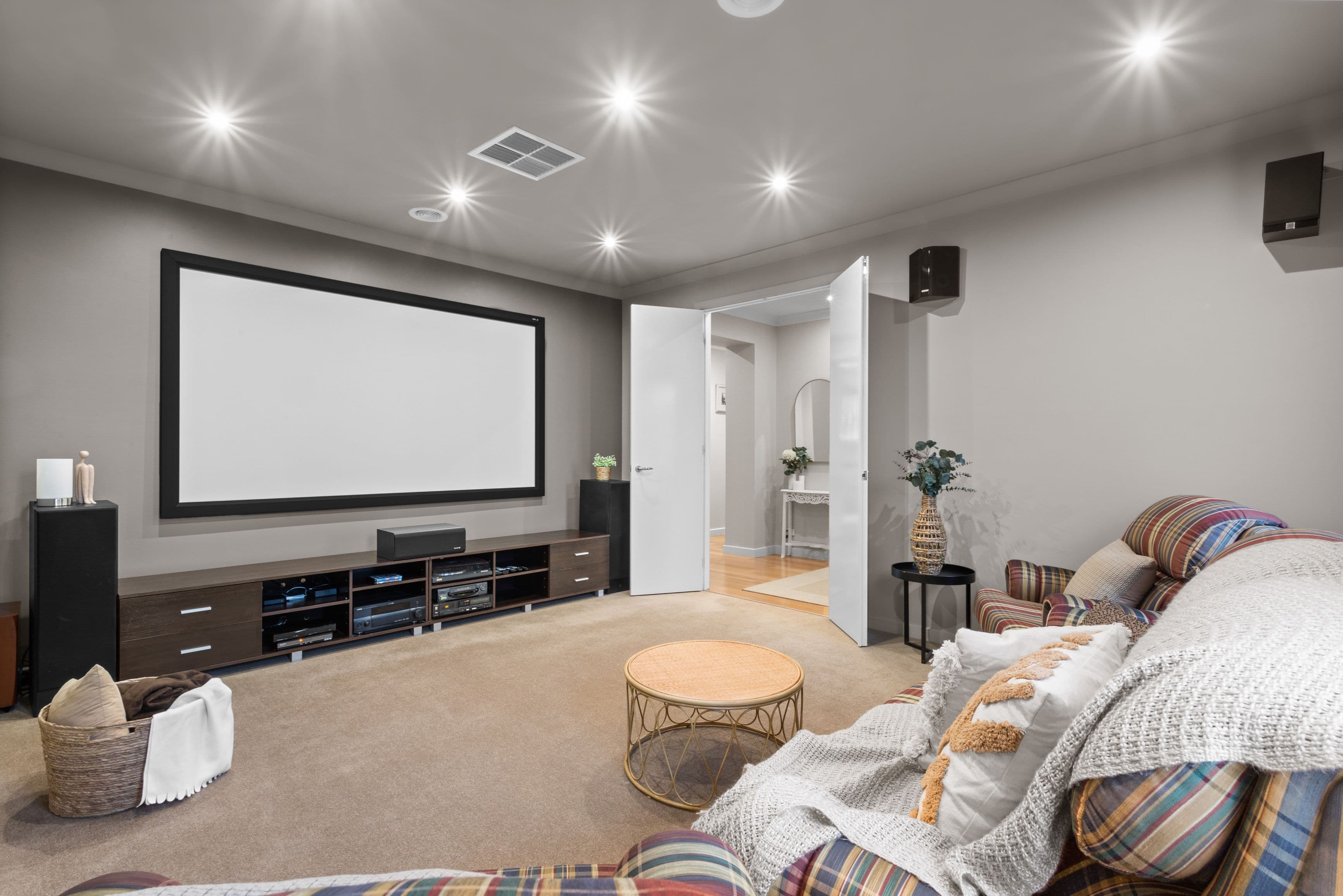 4 Riordan Crescent, Mernda VIC 3754, Mernda - Thumbnail 5