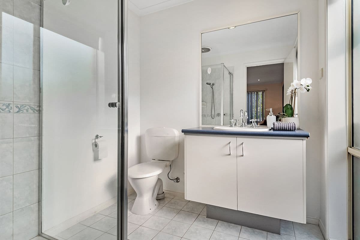 5 Bowral Loop, Craigieburn VIC 3064, Craigieburn - Thumbnail 3