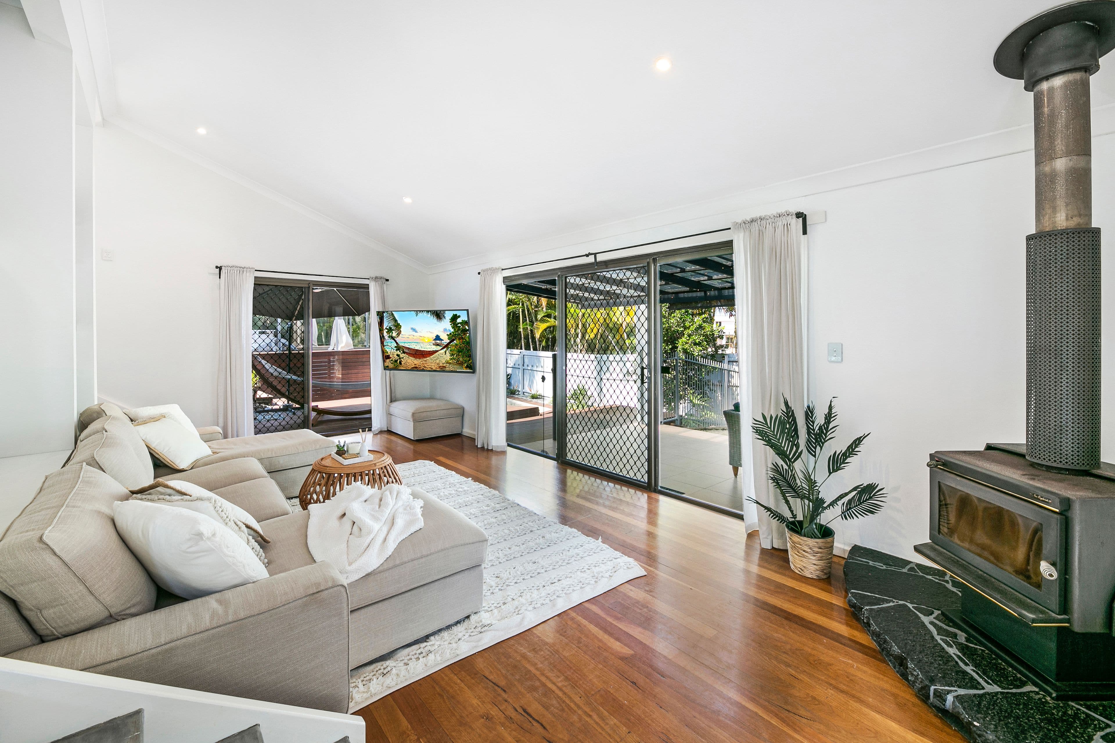28 Beauty Point Drive, Robina QLD 4226, Robina - Thumbnail 4