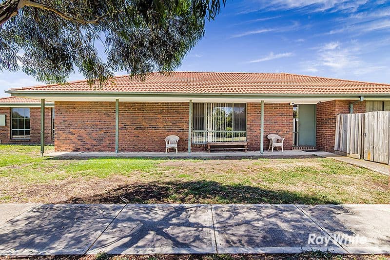 91 Raisell Road, Cranbourne West VIC 3977, Cranbourne West - Thumbnail 2
