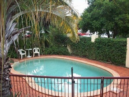 32 Ocean Street, MERMAID BEACH QLD 4218, Mermaid Beach - Thumbnail 2