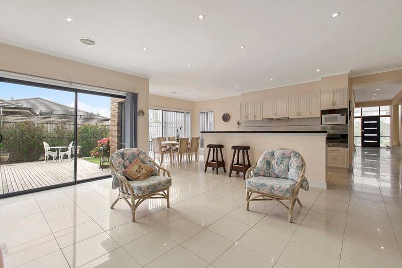 4 Broadwater Drive, WATERWAYS VIC 3195, Waterways - Thumbnail 4