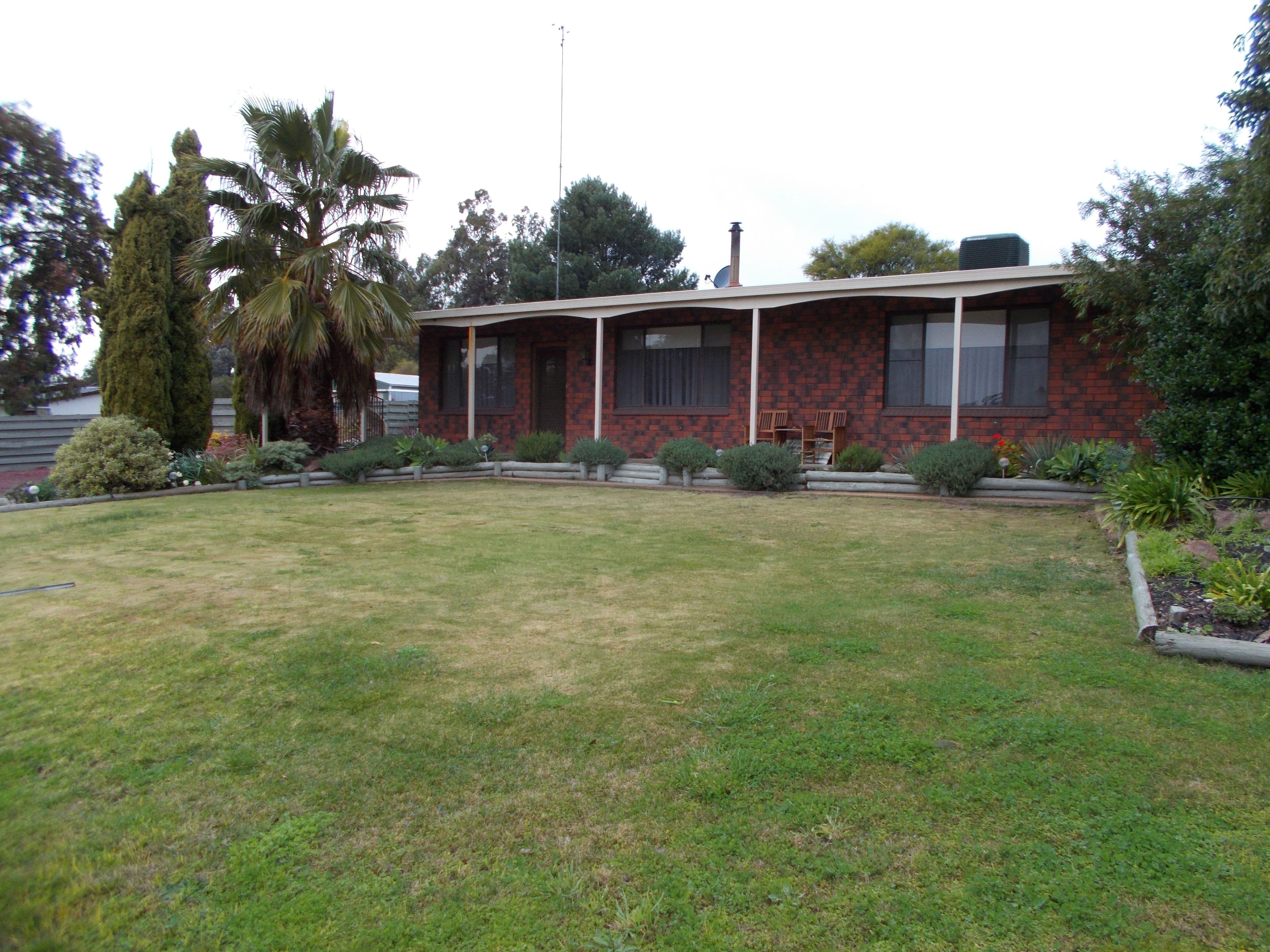 30 Albert Parade, Bordertown SA 5268, Bordertown - Image 1