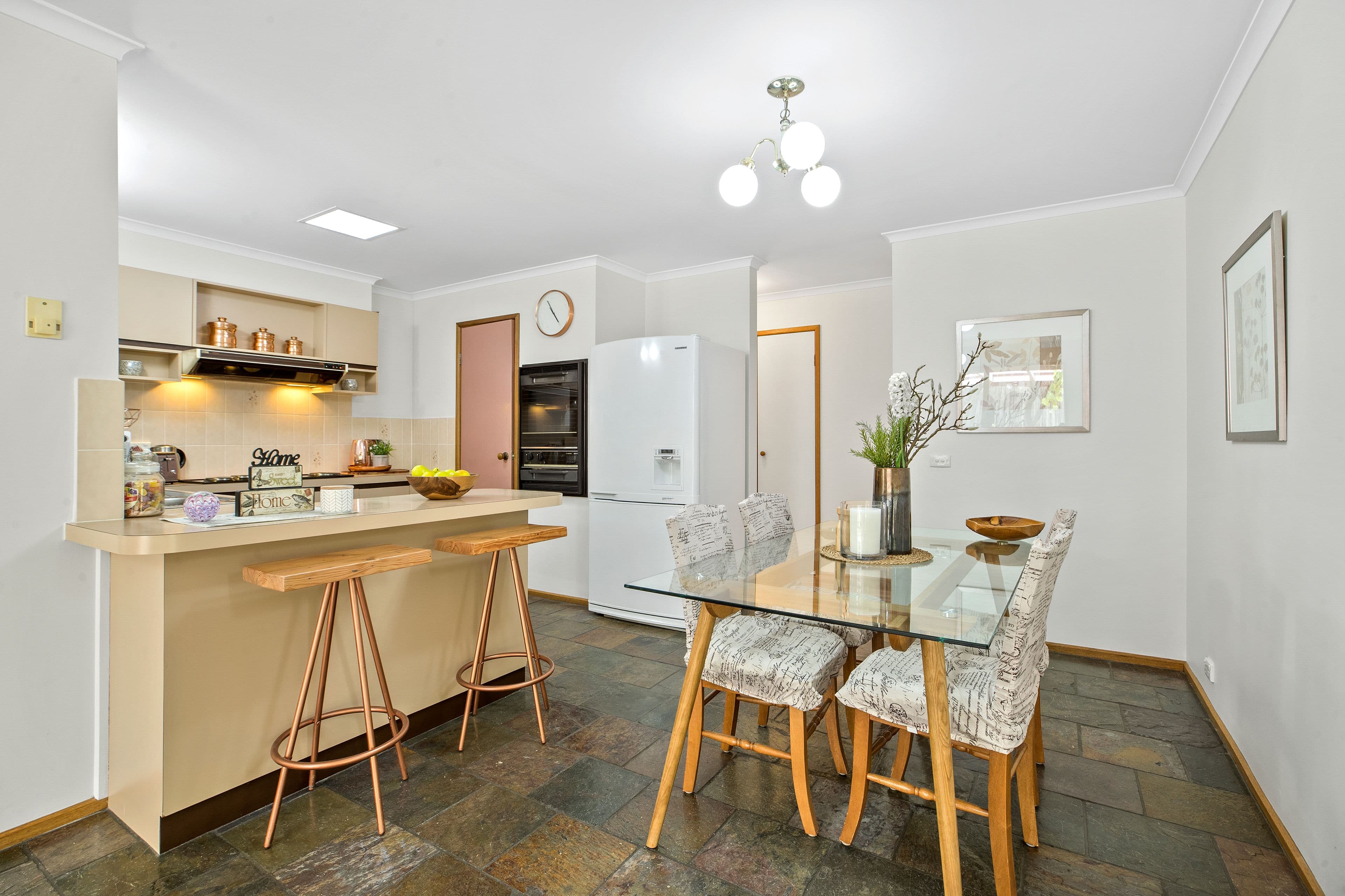 3 Nattai Court, Rowville VIC 3178, Rowville - Thumbnail 3