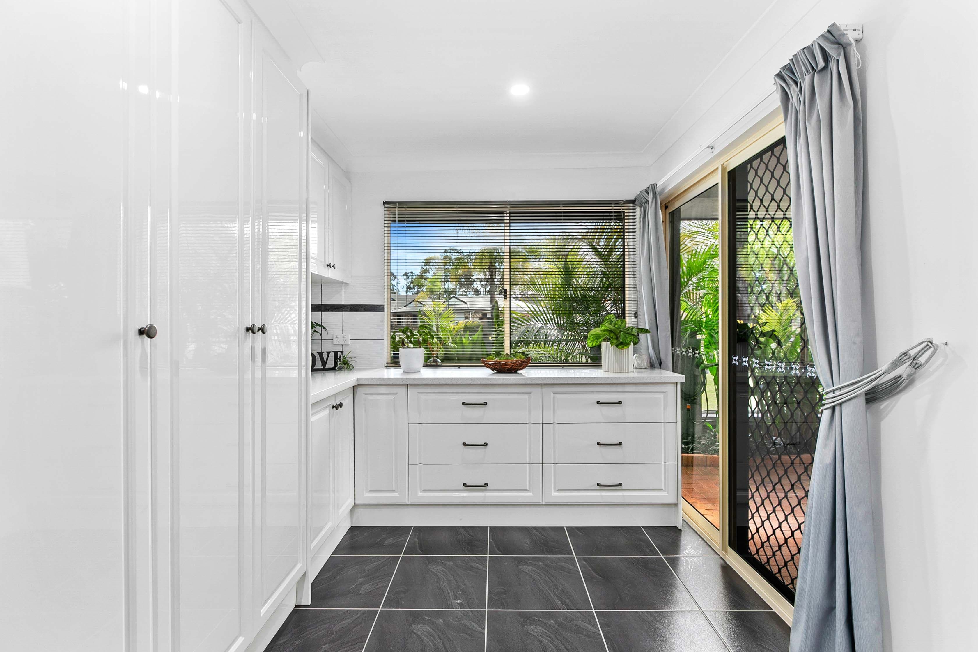 11 Bowerbird Avenue, Eli Waters QLD 4655, Eli Waters - Thumbnail 4