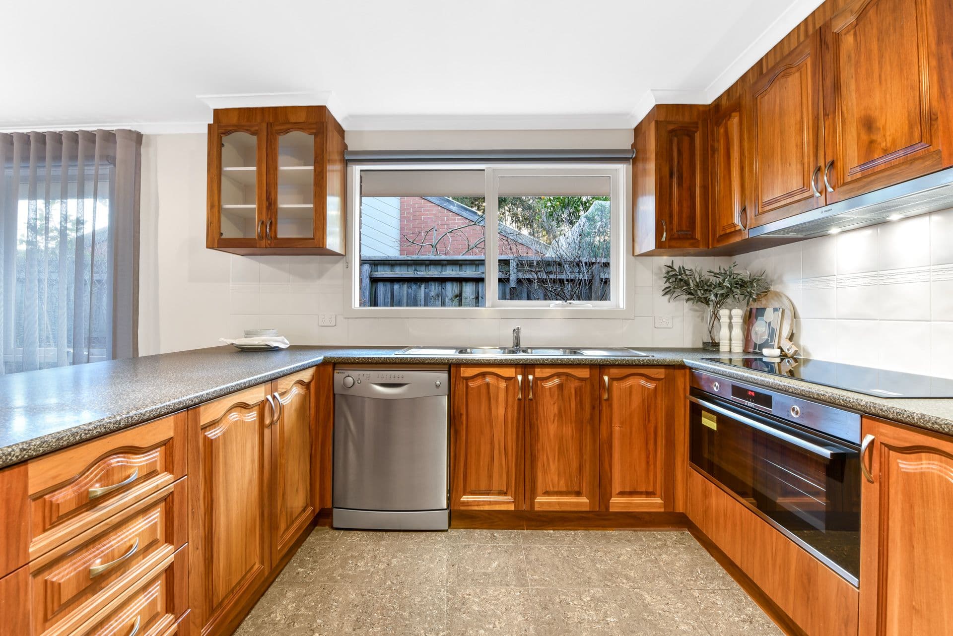 4 St John Place, Rowville VIC 3178, Rowville - Thumbnail 5